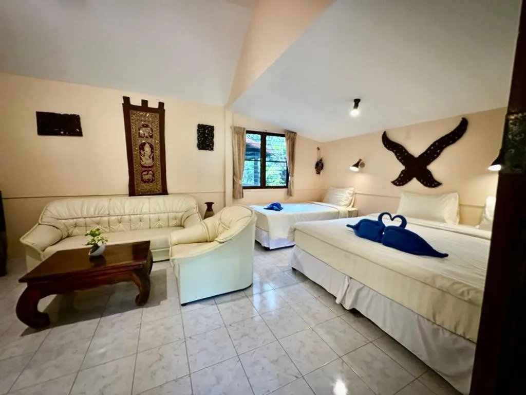 Bed in Laguna Beach Club Resort