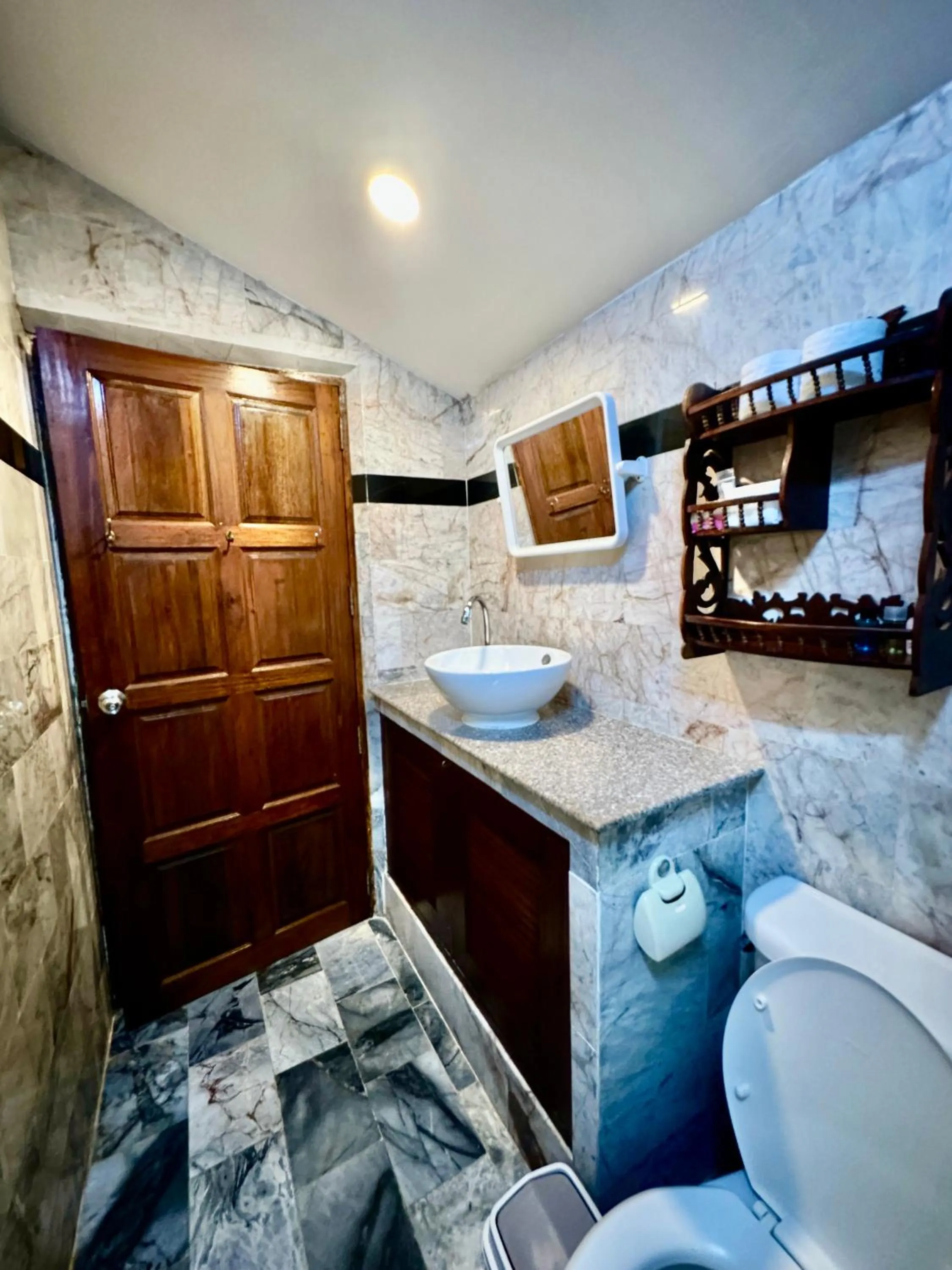 Toilet in Laguna Beach Club Resort