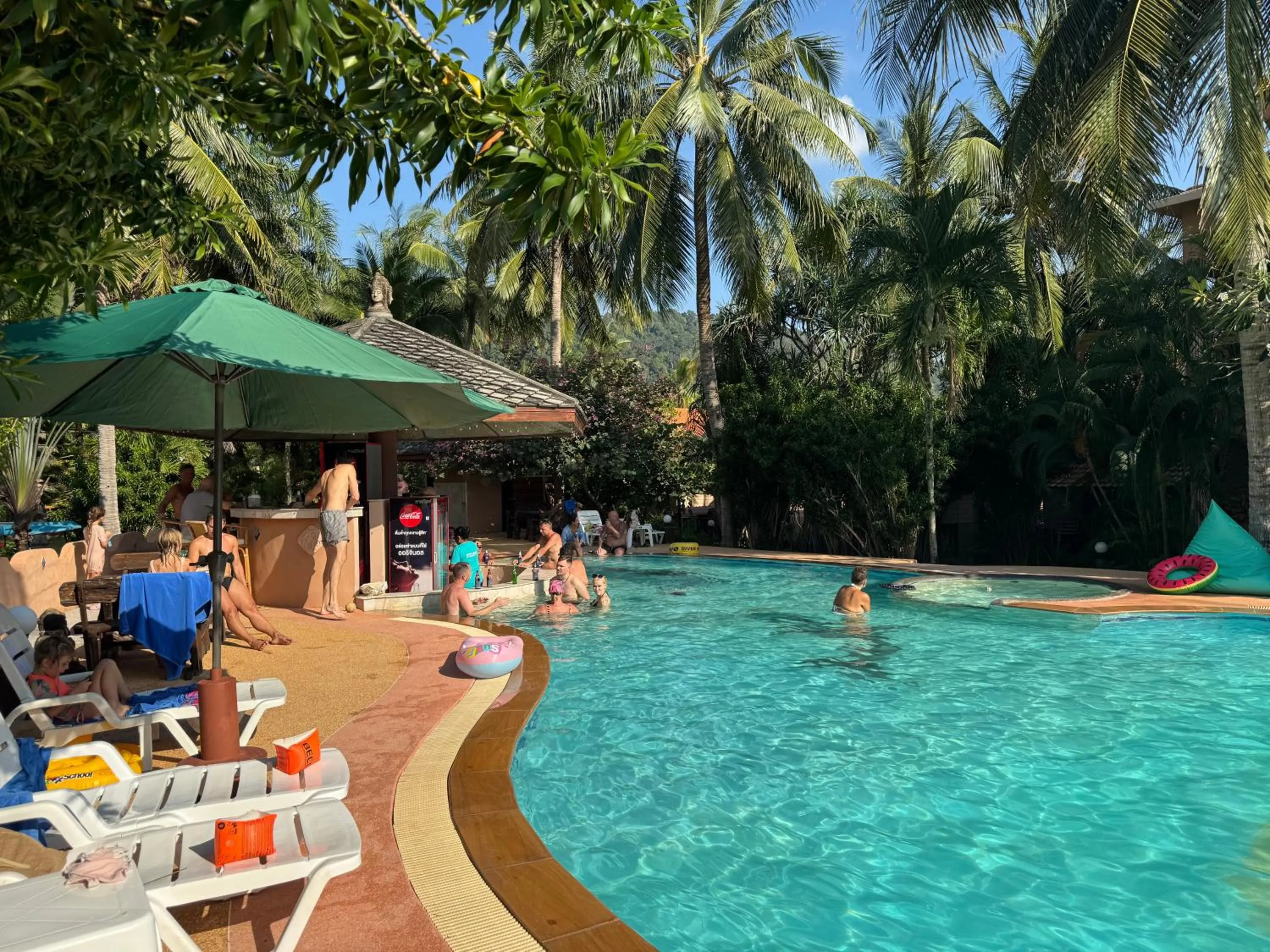 Swimming pool in Laguna Beach Club Resort