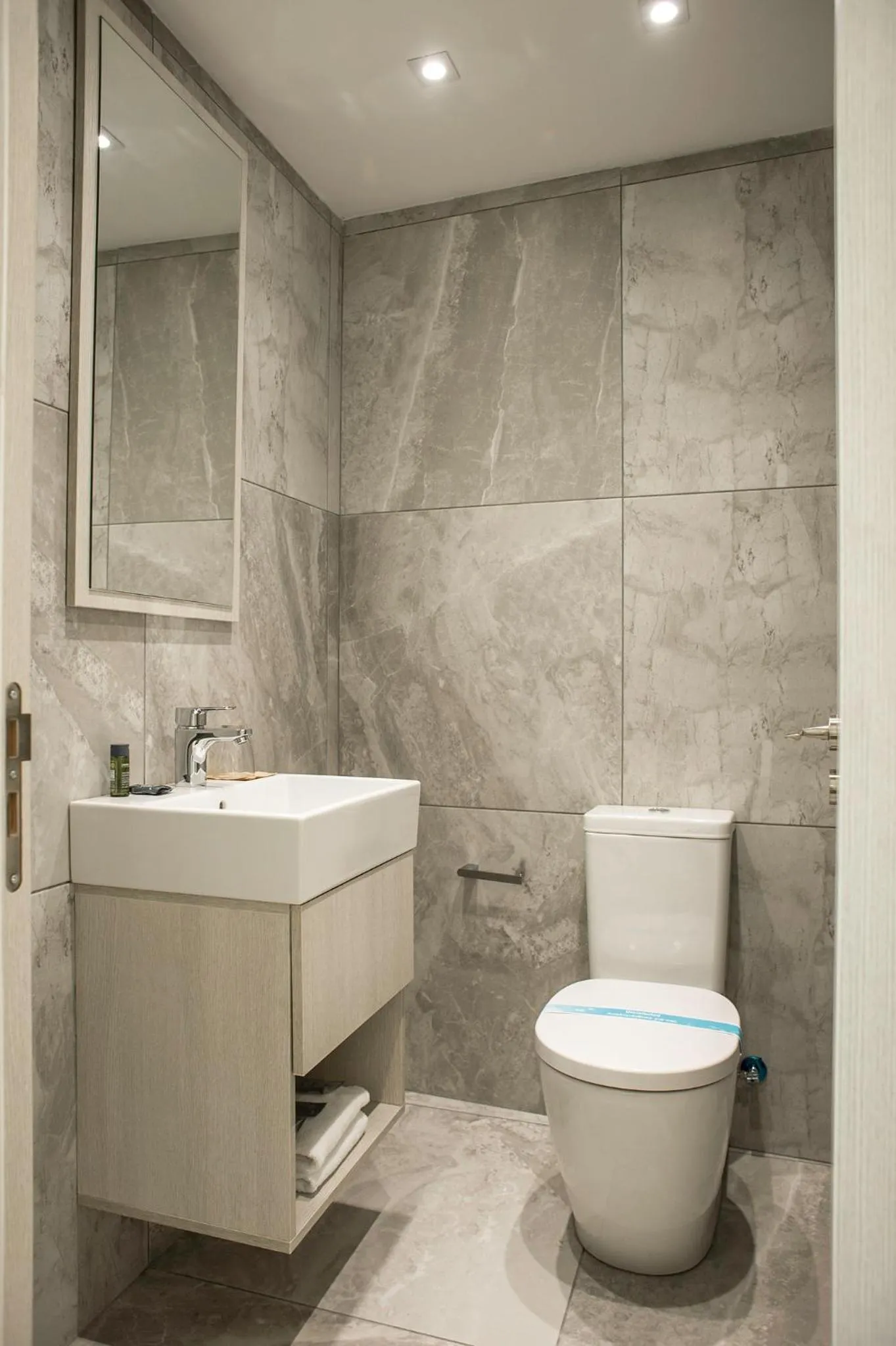 Shower in Roseum Boutique Hotel