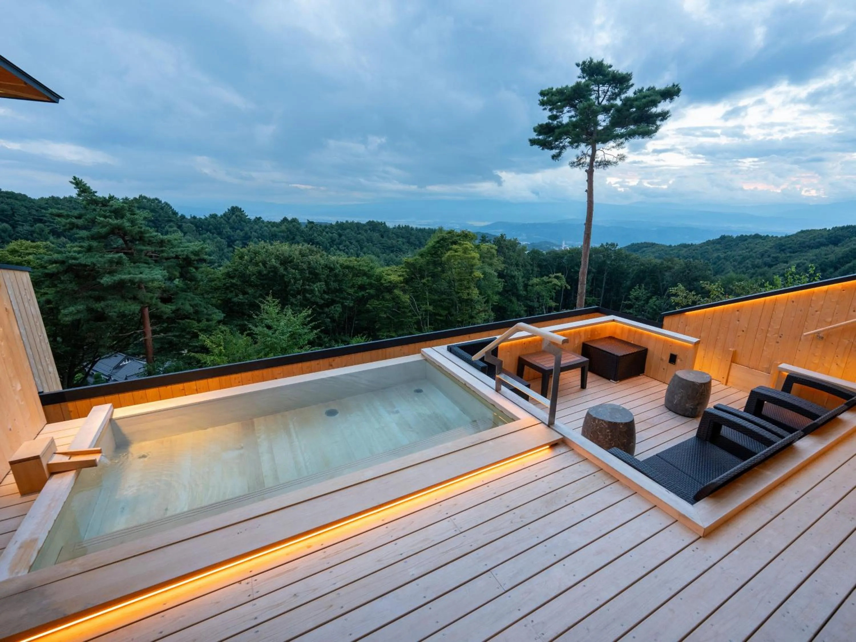 Natural landscape in Hishino Onsen Tokiwakan