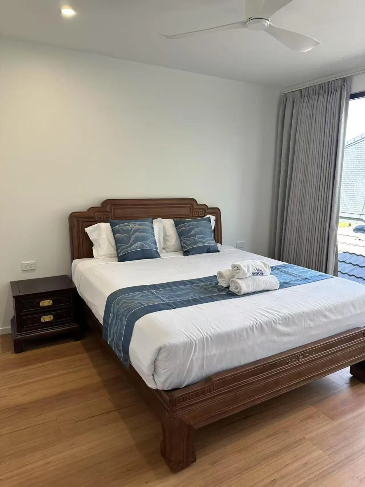 Bed in Oxley Motor Inn