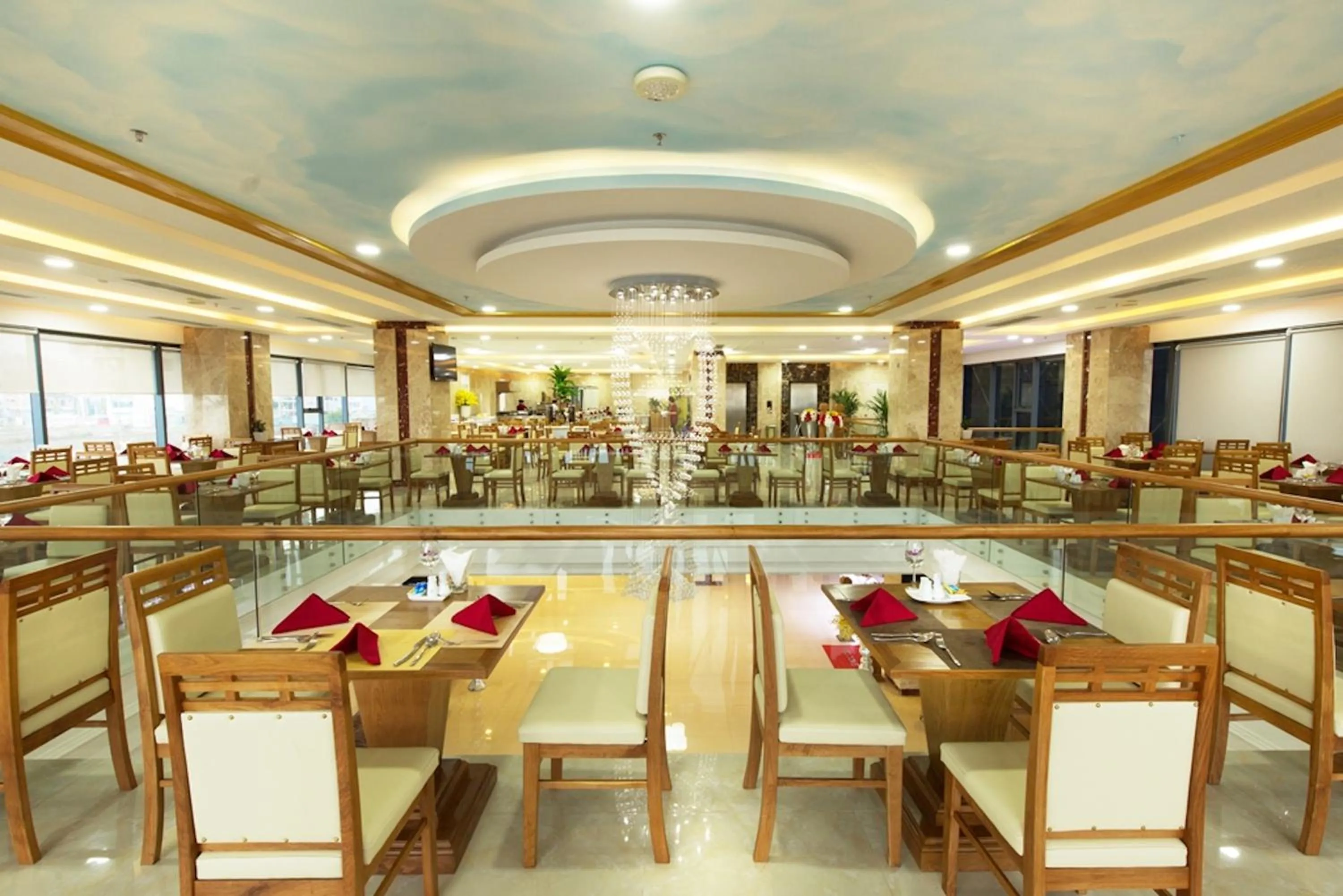 Restaurant/places to eat in Serene Beach Hotel Danang