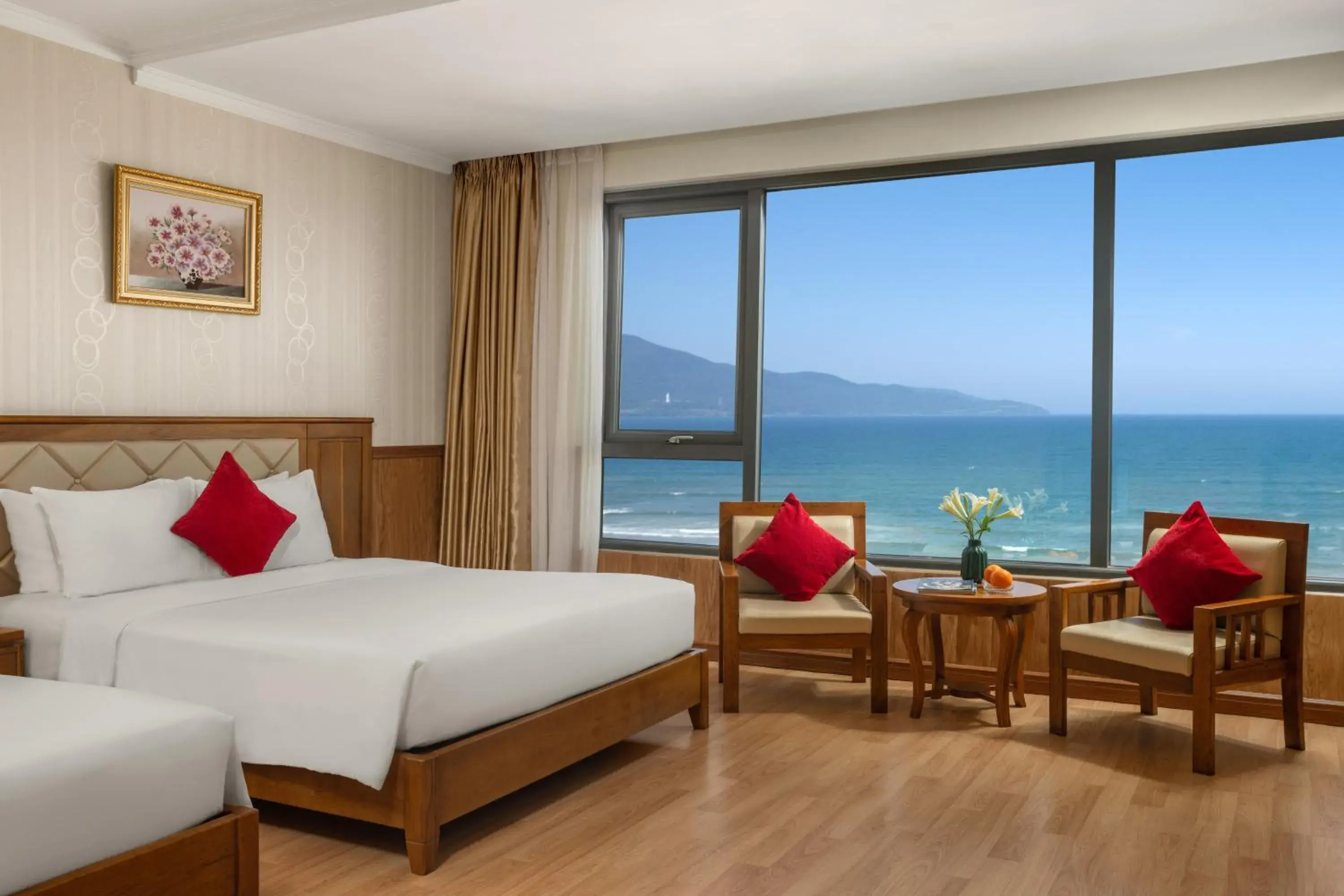 Family Suite with Sea View in Serene Beach Hotel Danang Family Suite with Sea View in Serene Beach Hotel Danang