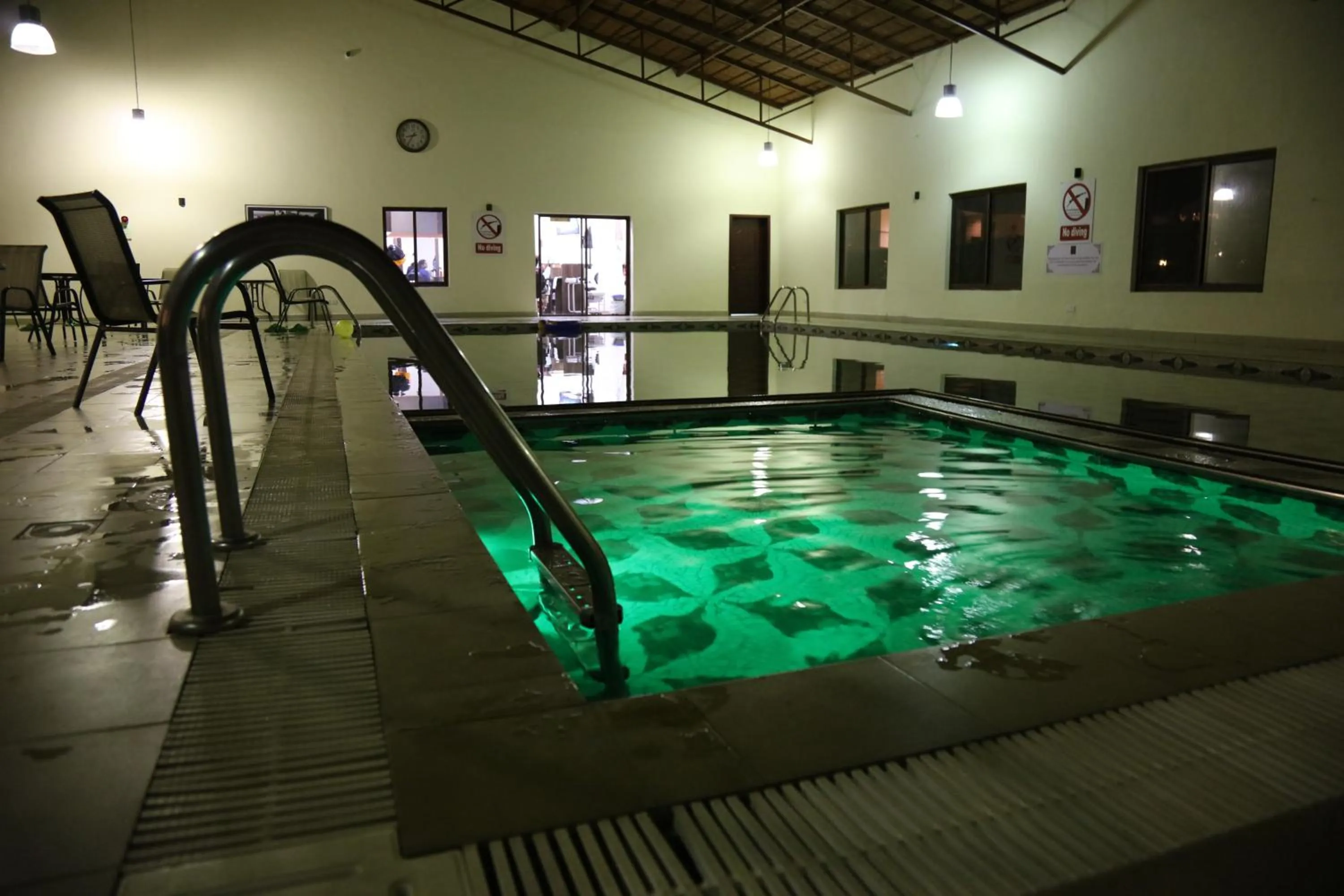 Swimming pool in Panari Resort, BW Signature Collection