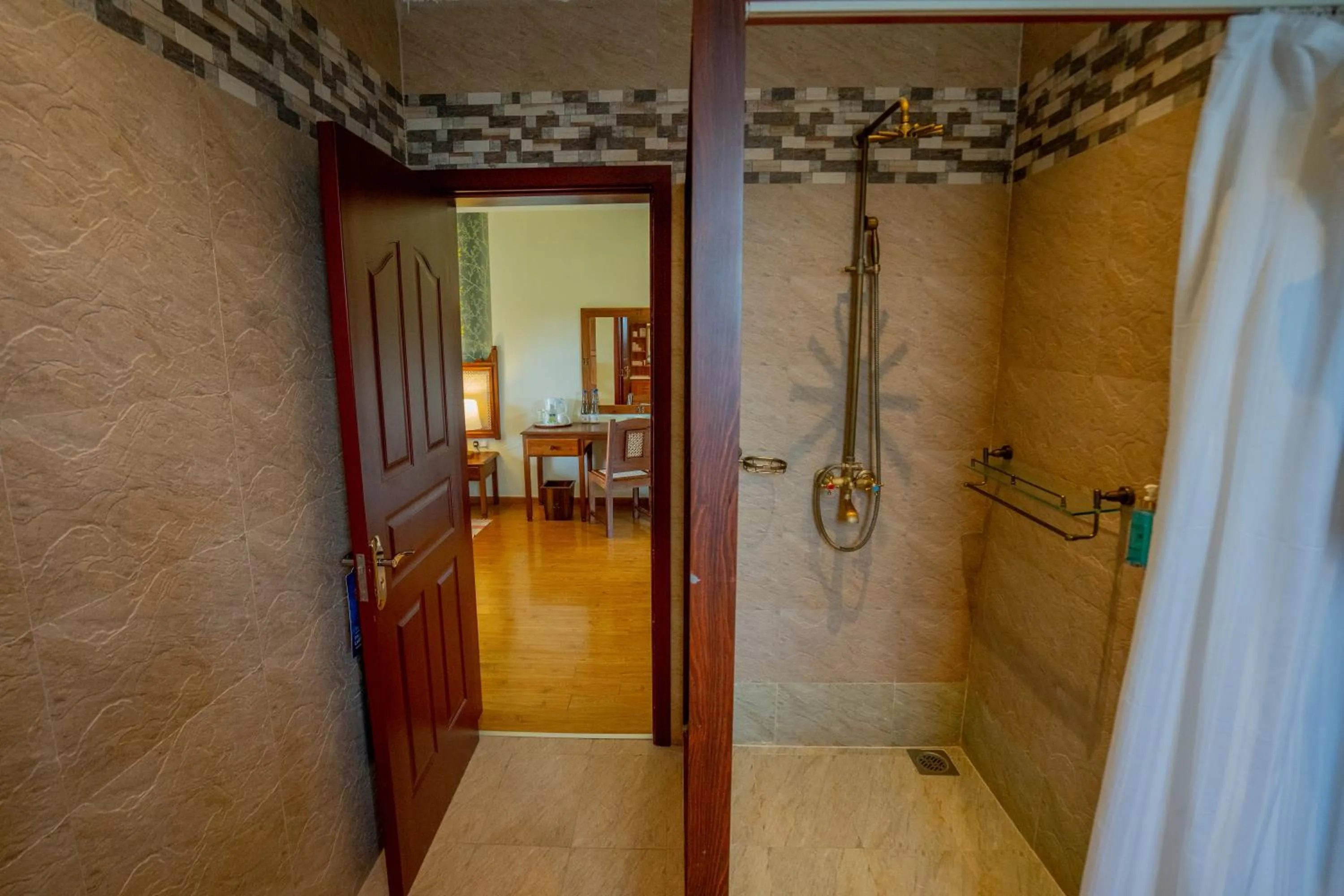 Shower in Panari Resort, BW Signature Collection