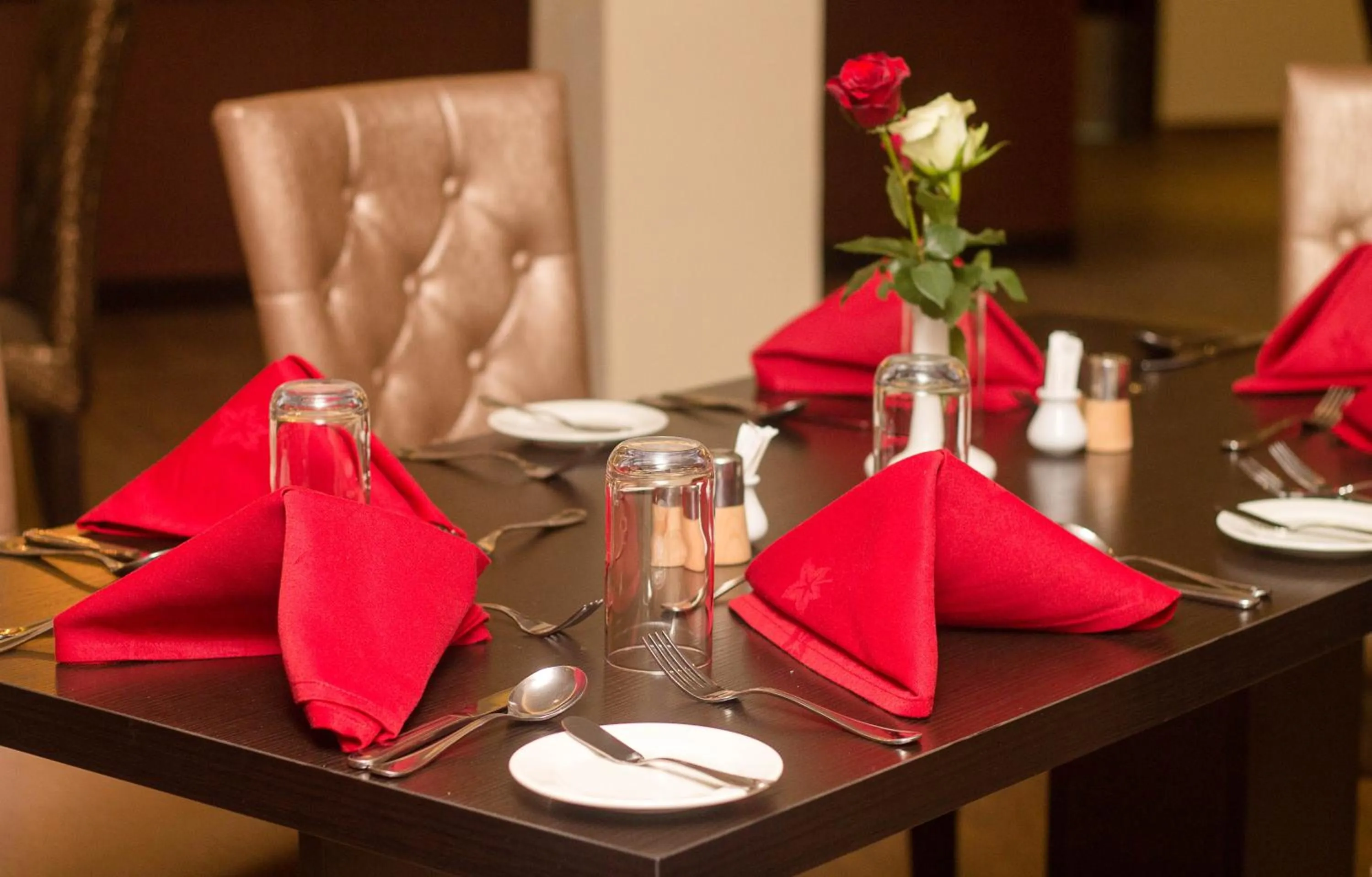 Restaurant/places to eat in Panari Resort, BW Signature Collection