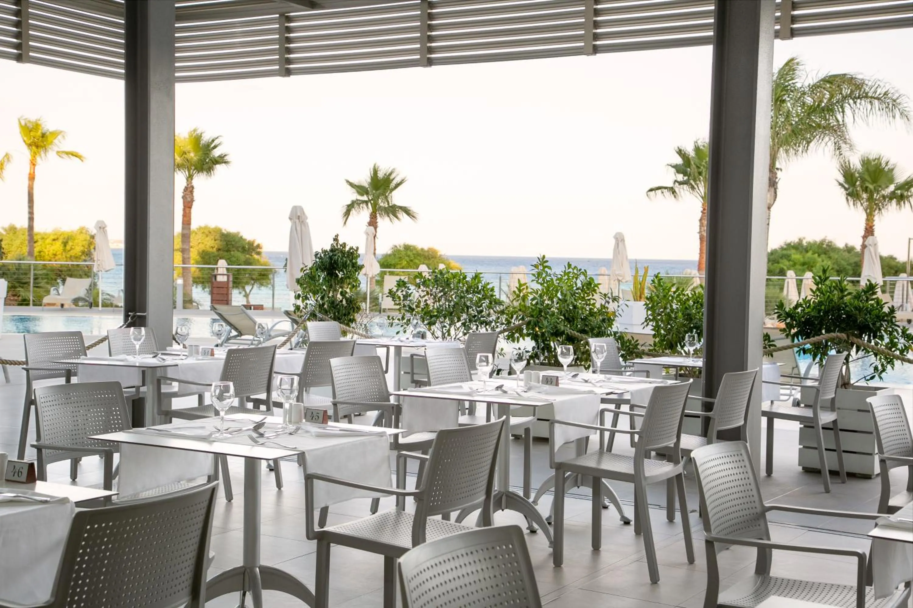 Asterias Beach Hotel