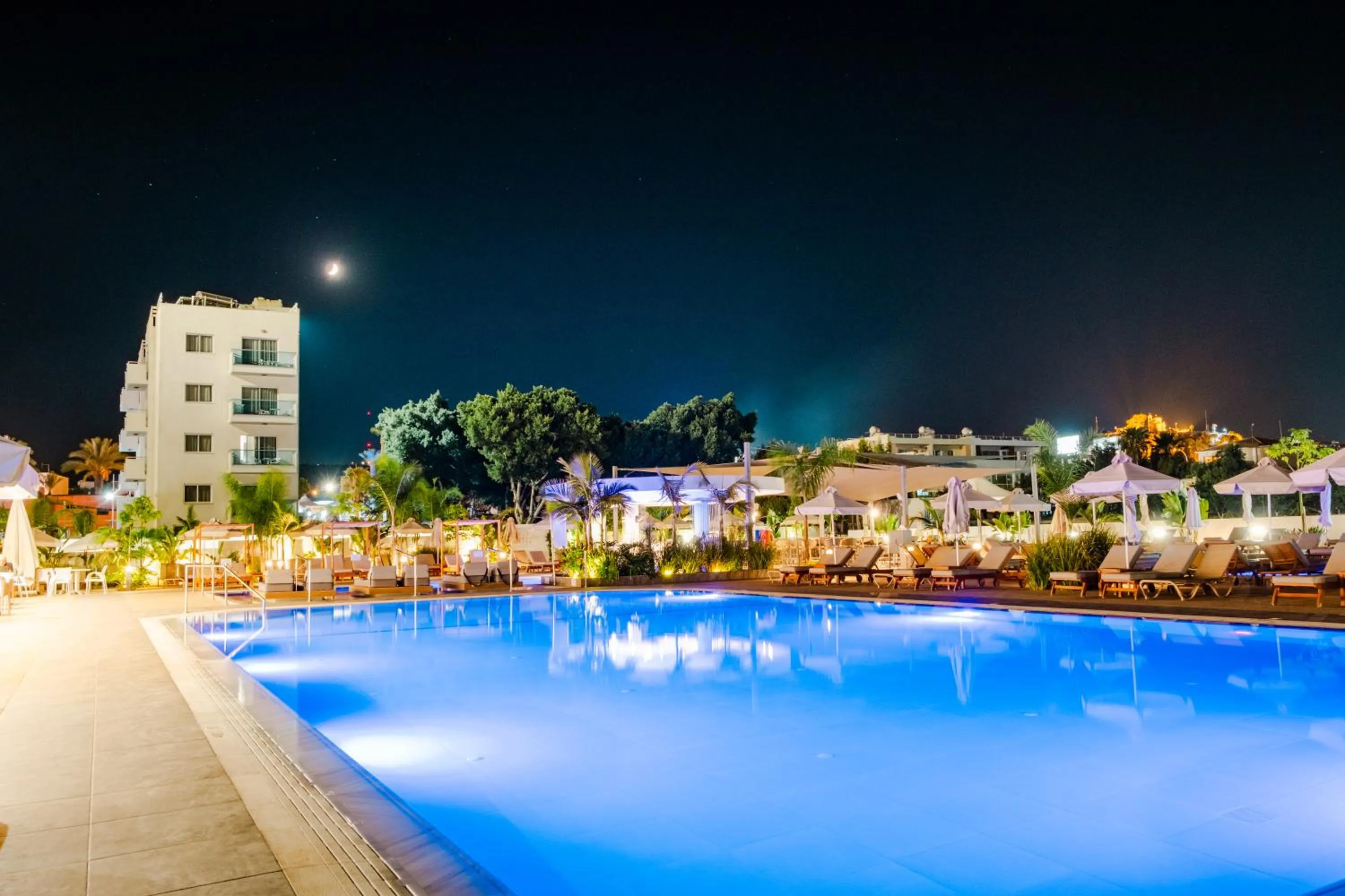 Night in Kapetanios Bay Hotel Protaras