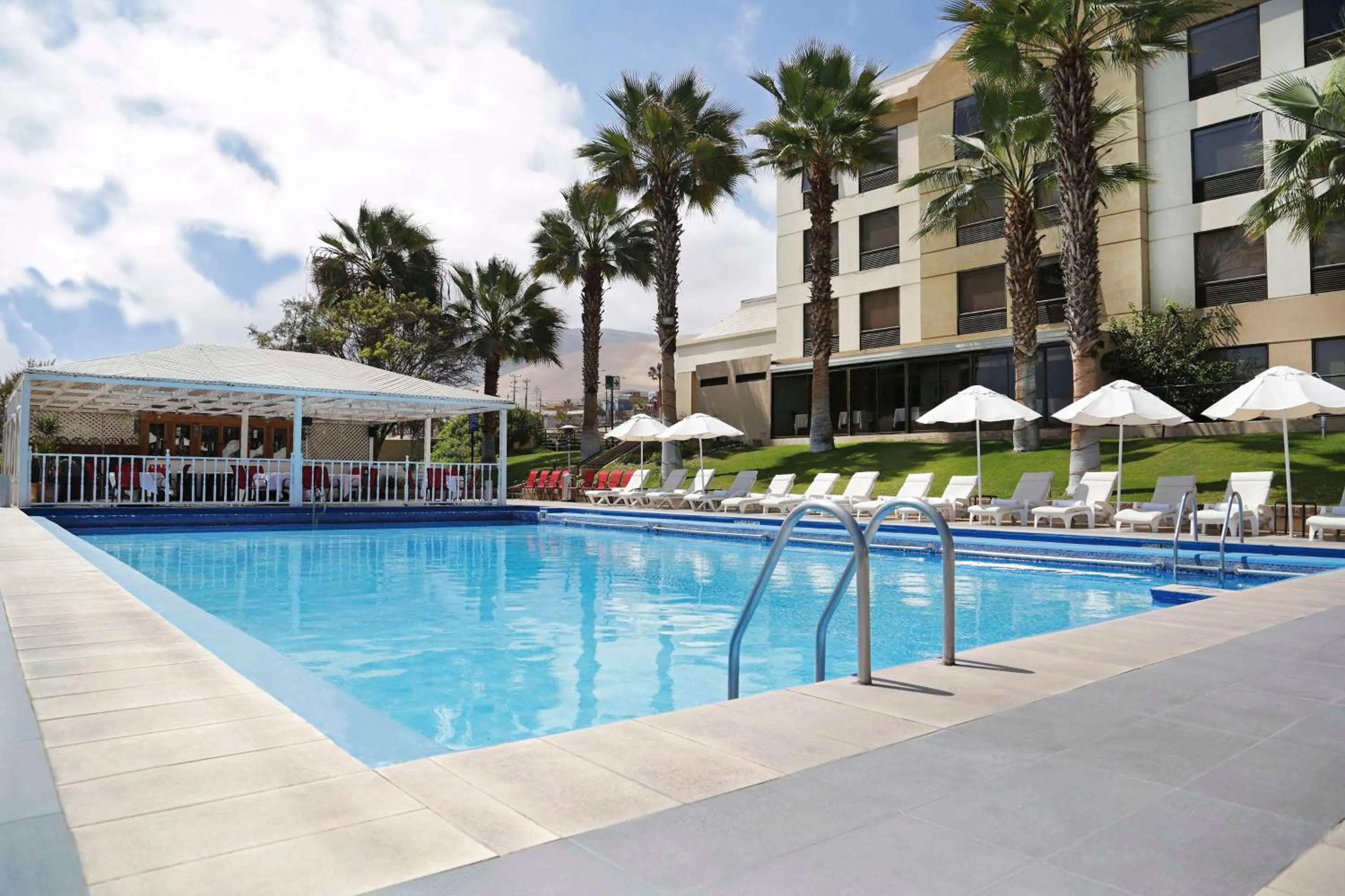 Property building in NH Iquique Costa