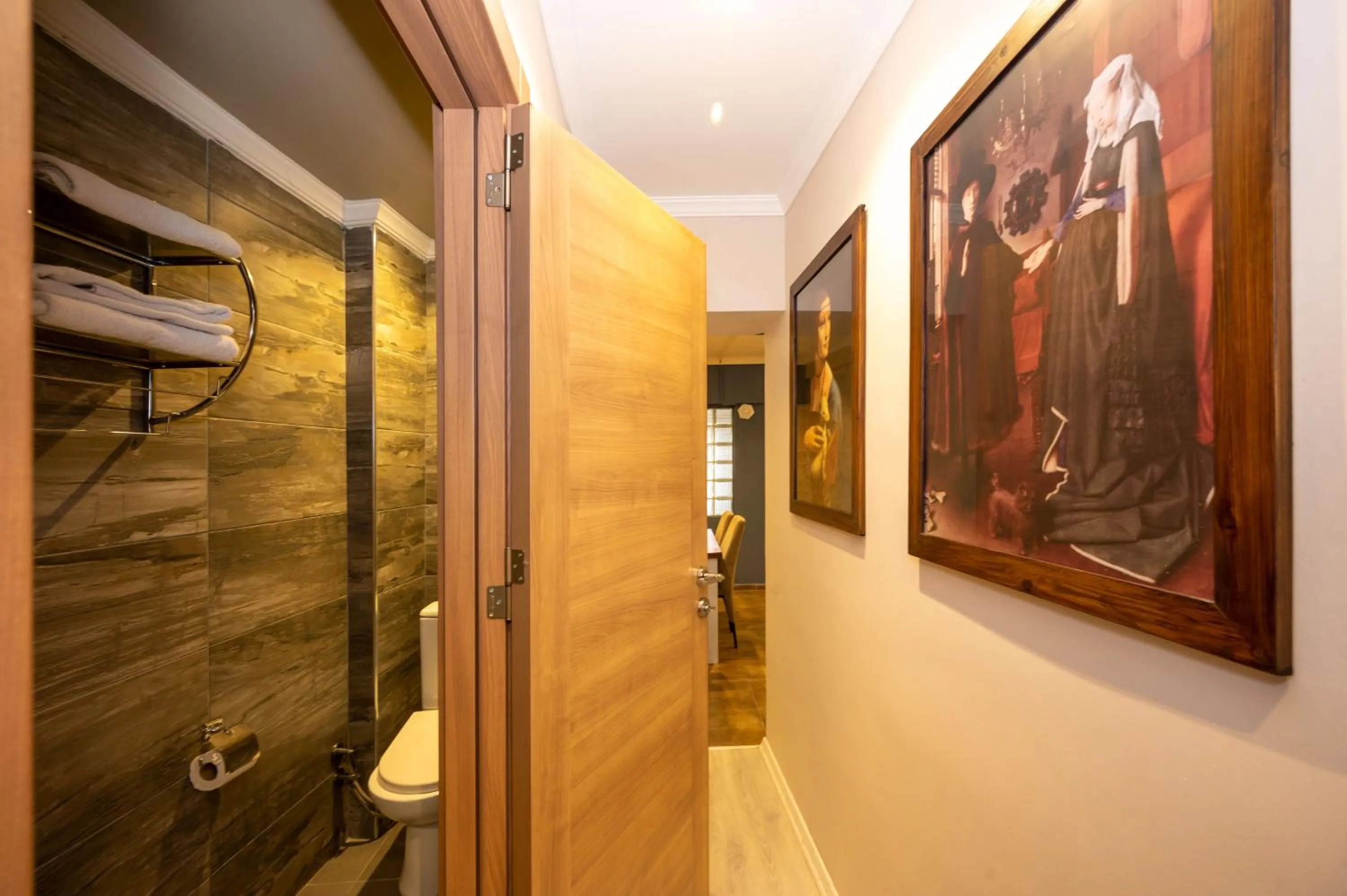 Toilet in Marida Suit - Istanbul Taksim