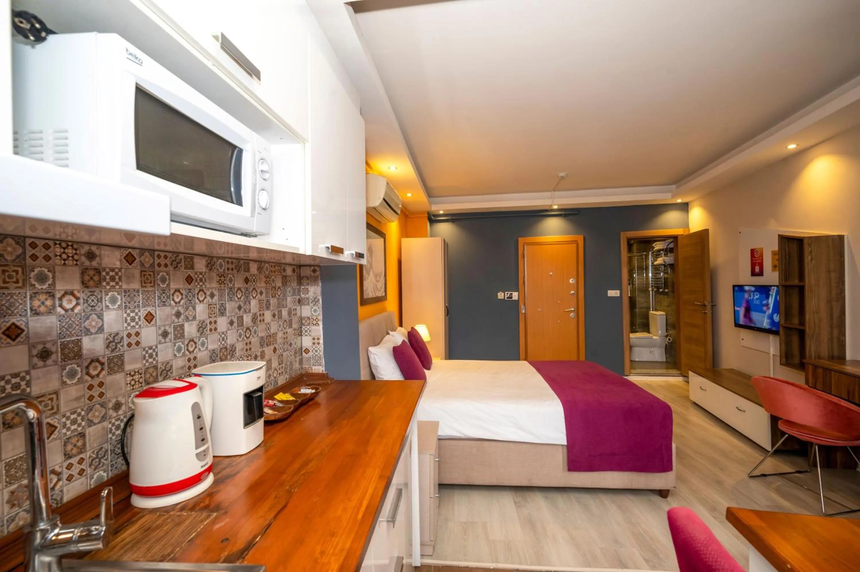 Coffee/tea facilities, Bed in Marida Suit - Istanbul Taksim