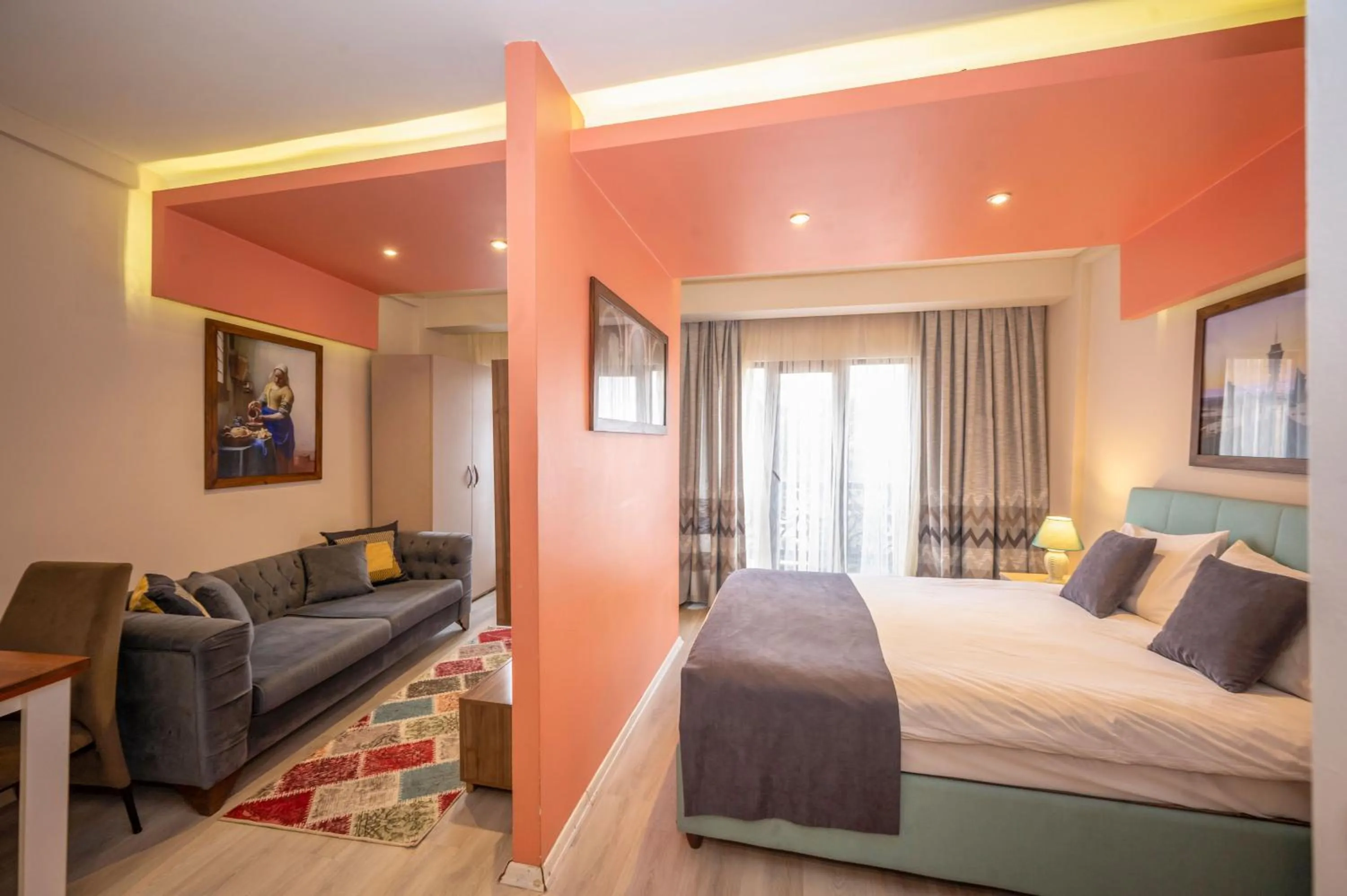 Photo of the whole room, Bed in Marida Suit - Istanbul Taksim