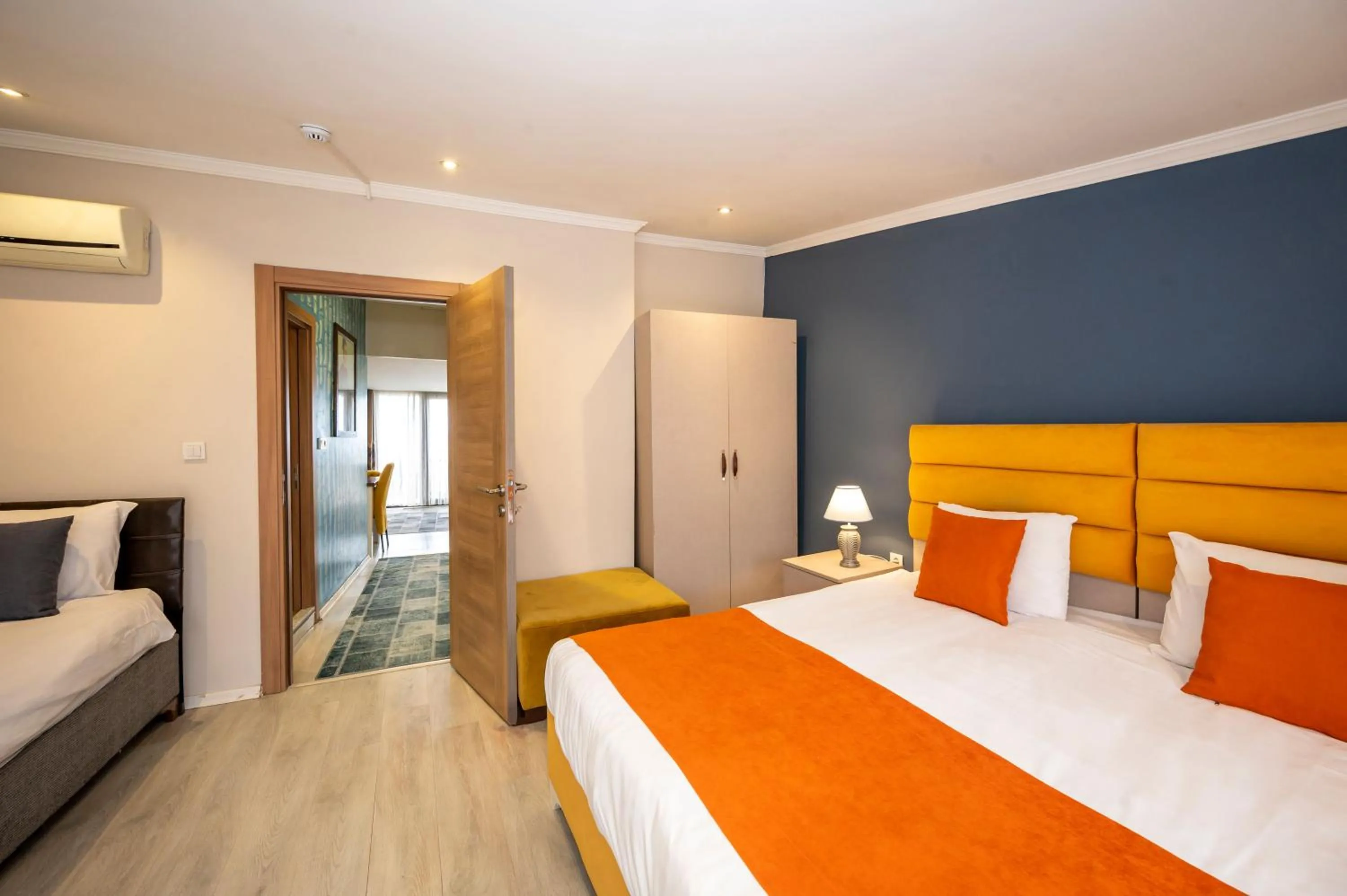 Bed in Marida Suit - Istanbul Taksim