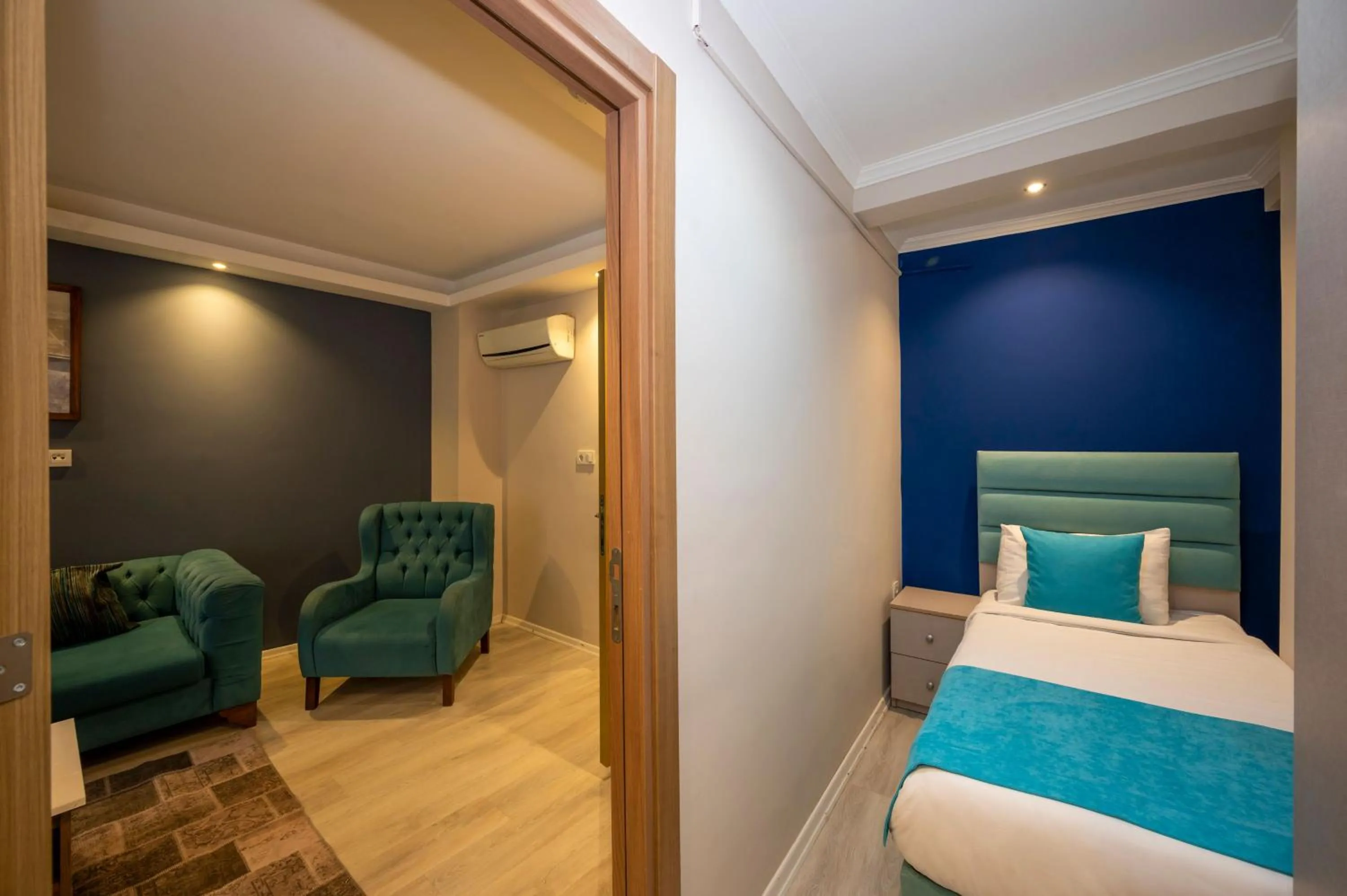 Living room, Bed in Marida Suit - Istanbul Taksim