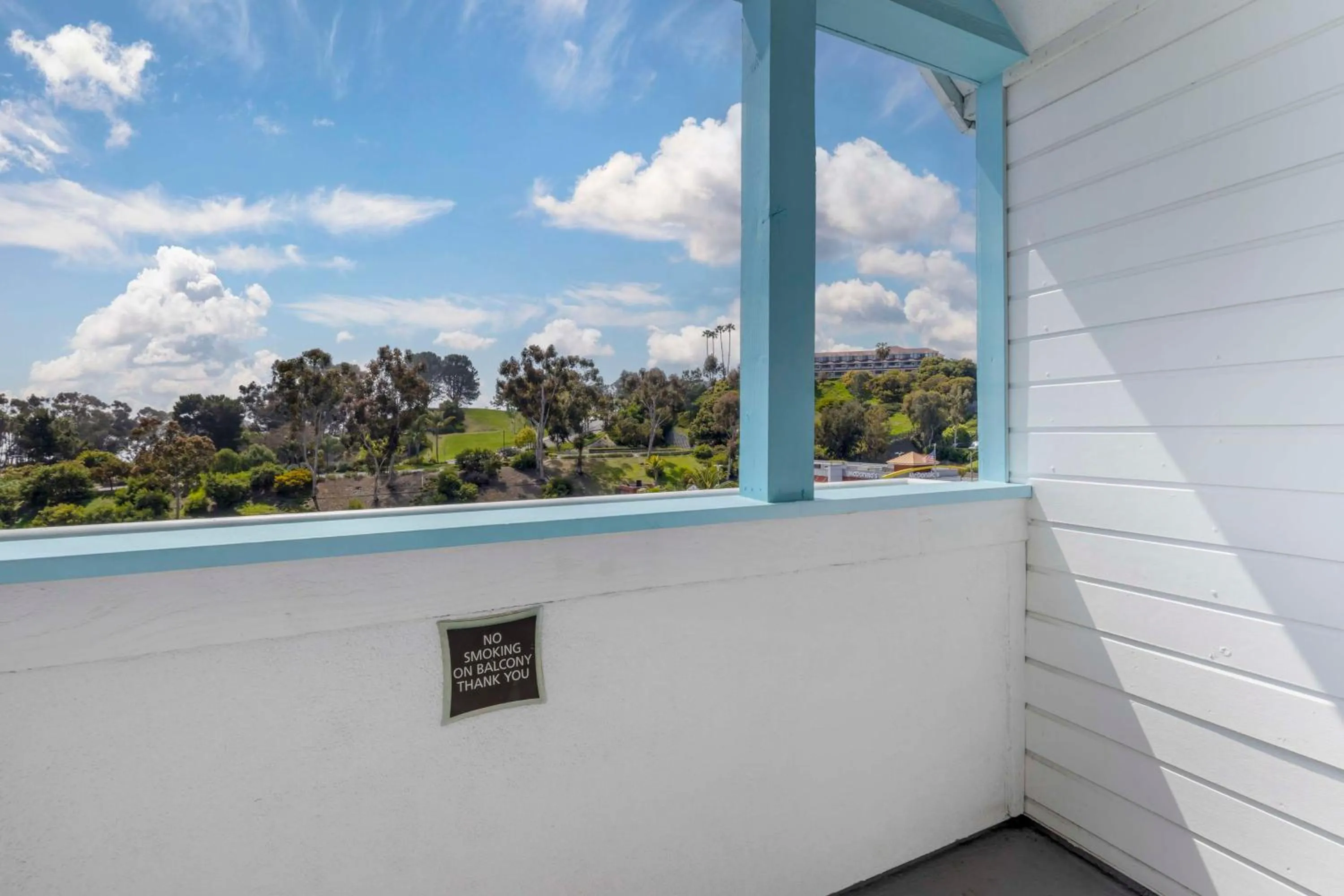 Bedroom in Best Western Plus Marina Shores Hotel