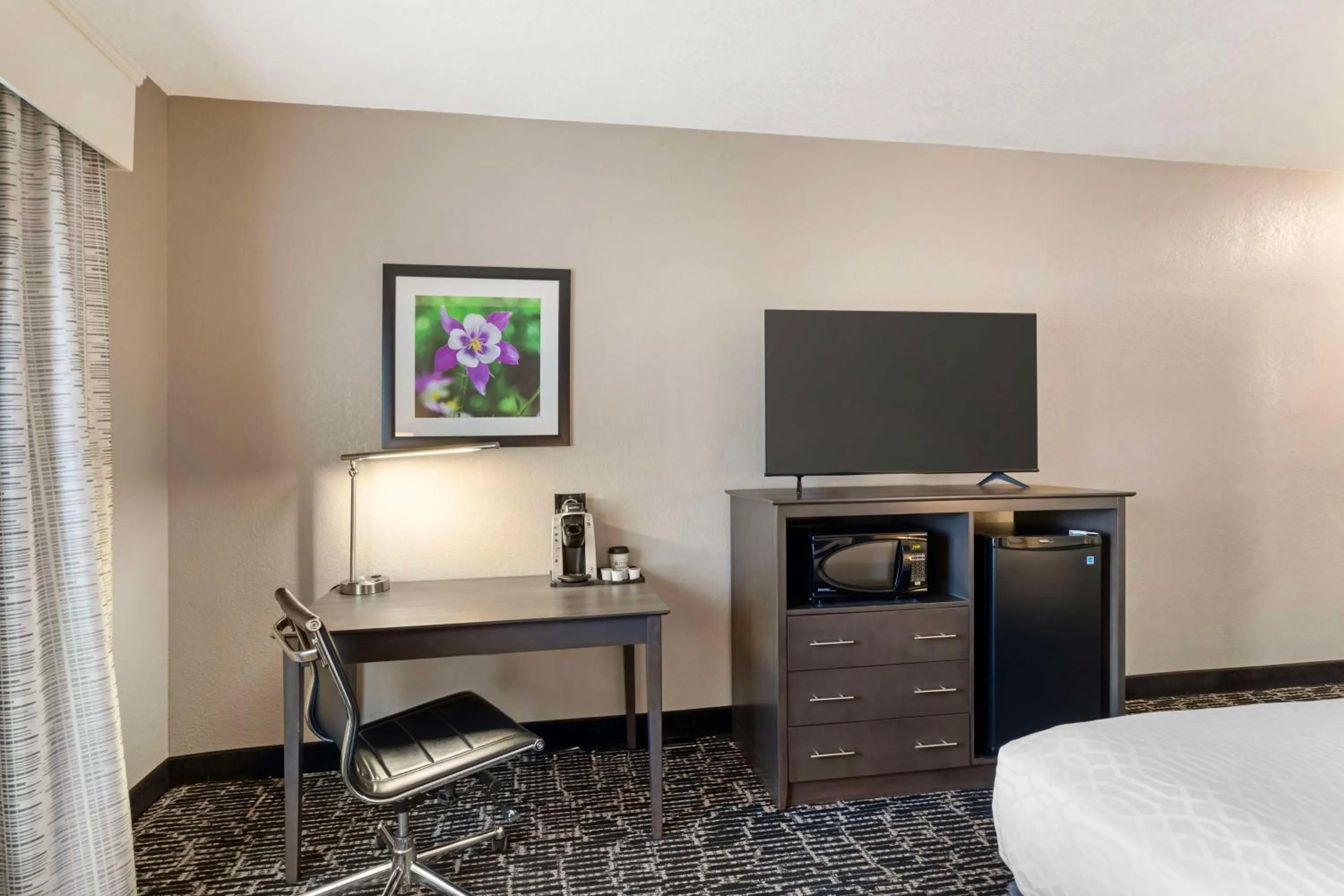 Bedroom, Bed in Best Western Greeley