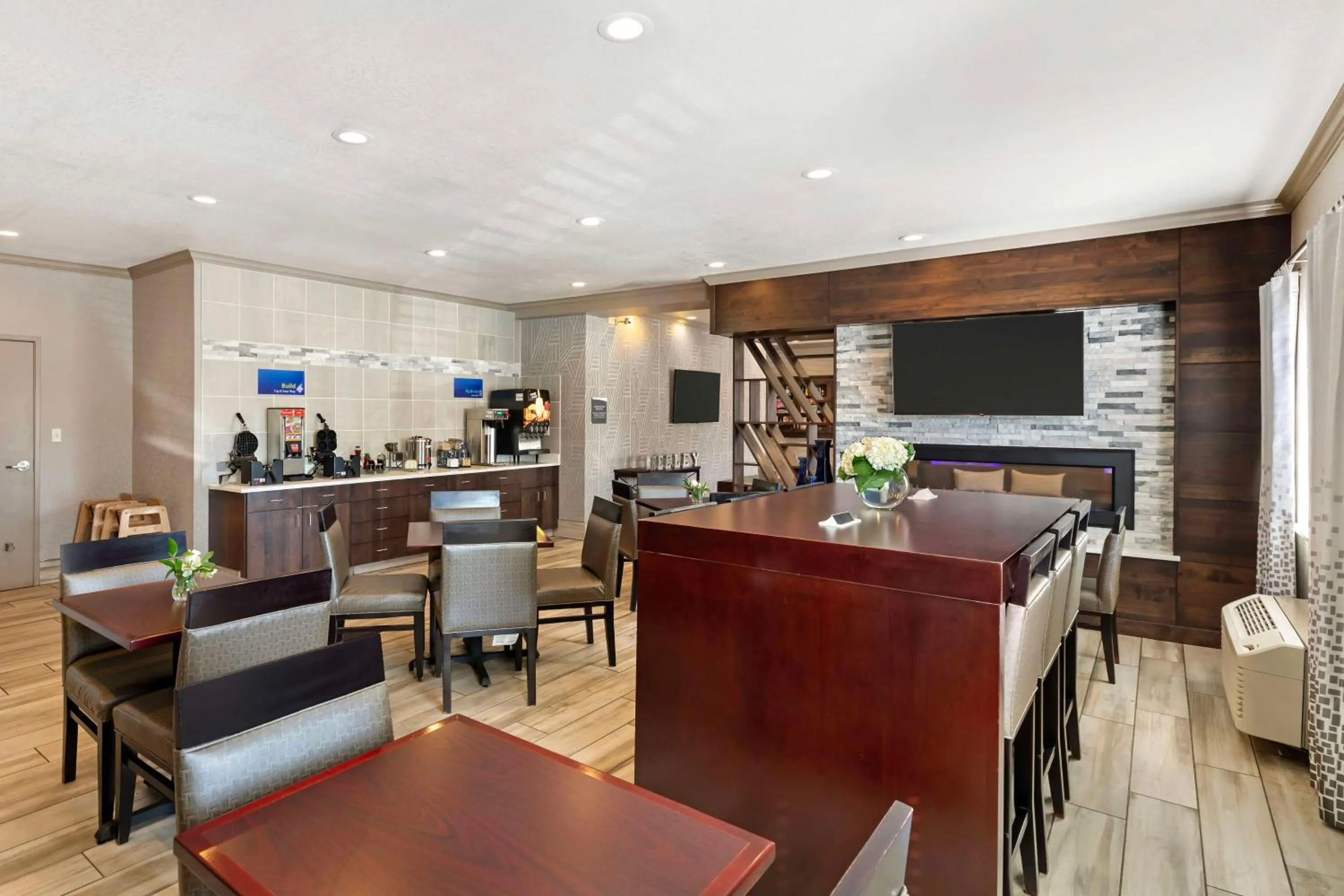 Breakfast in Best Western Greeley