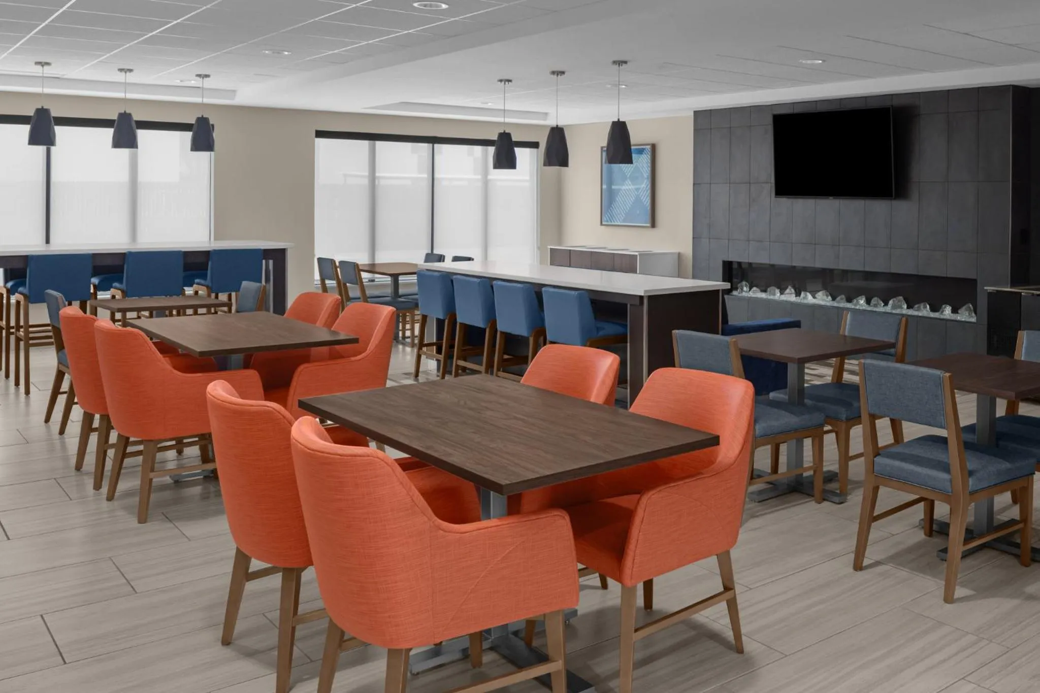 Breakfast in Holiday Inn Express & Suites Midland Loop 250 by IHG