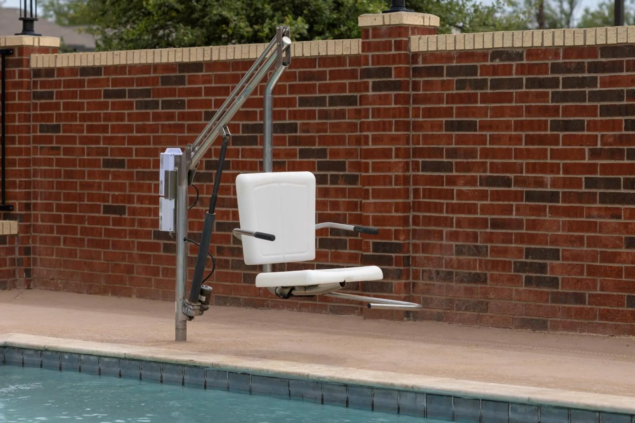 Swimming pool in Holiday Inn Express & Suites Midland Loop 250 by IHG