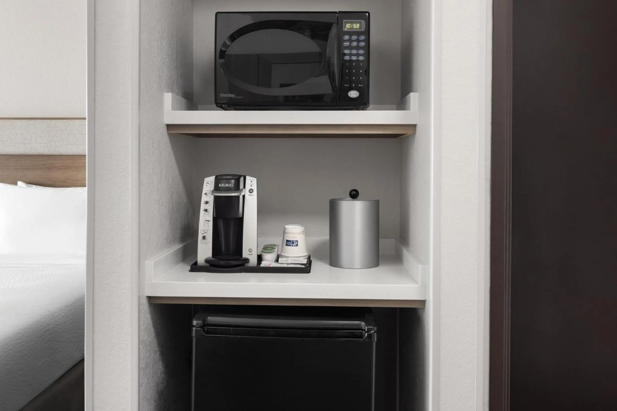 Photo of the whole room in Holiday Inn Express & Suites Midland Loop 250 by IHG