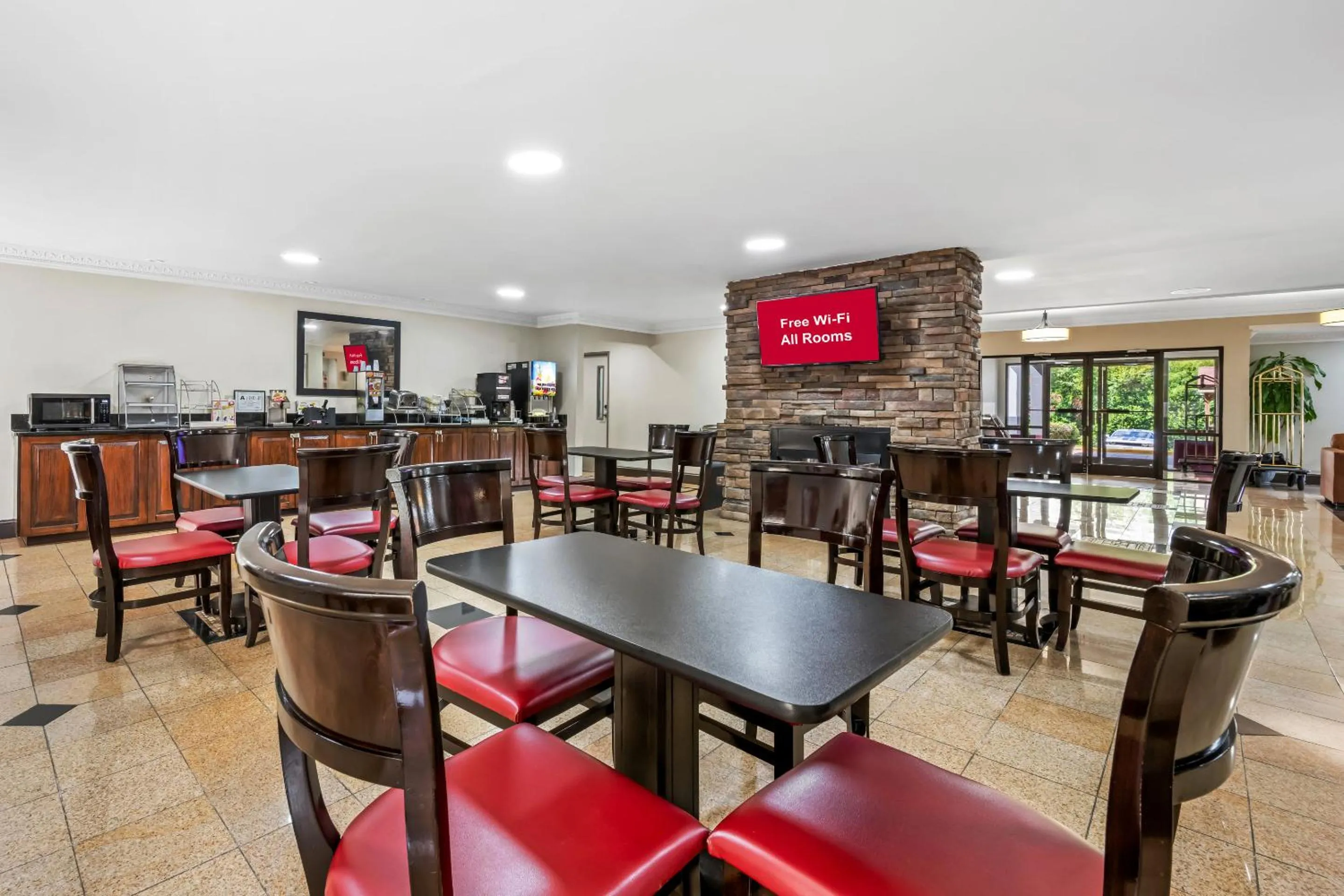 Breakfast in Red Roof PLUS Henderson