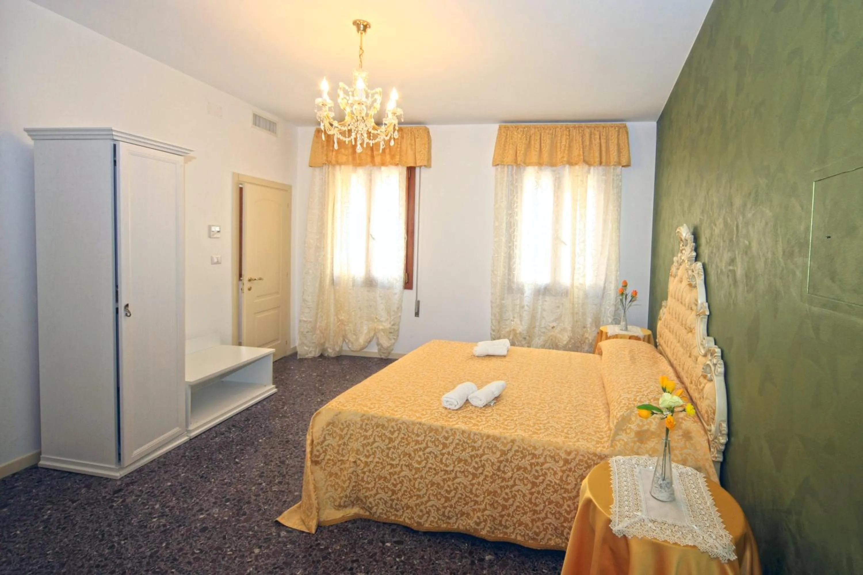 Photo of the whole room, Bed in B&B Rialto Dream