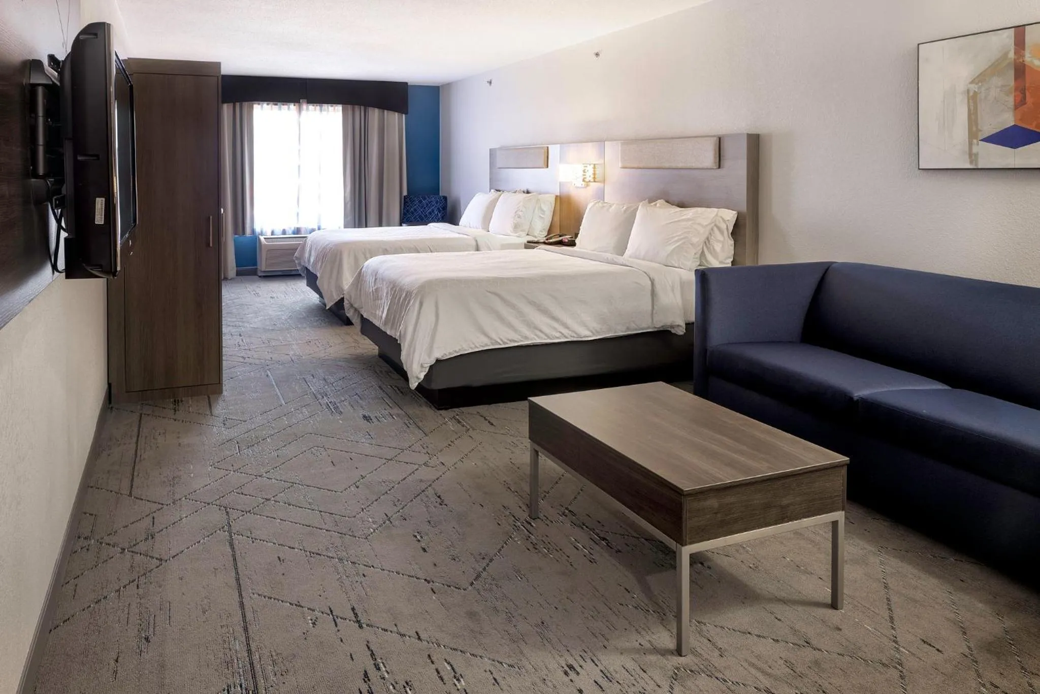 Photo of the whole room, Bed in Holiday Inn Express Hotel & Suites Festus-South St. Louis by IHG