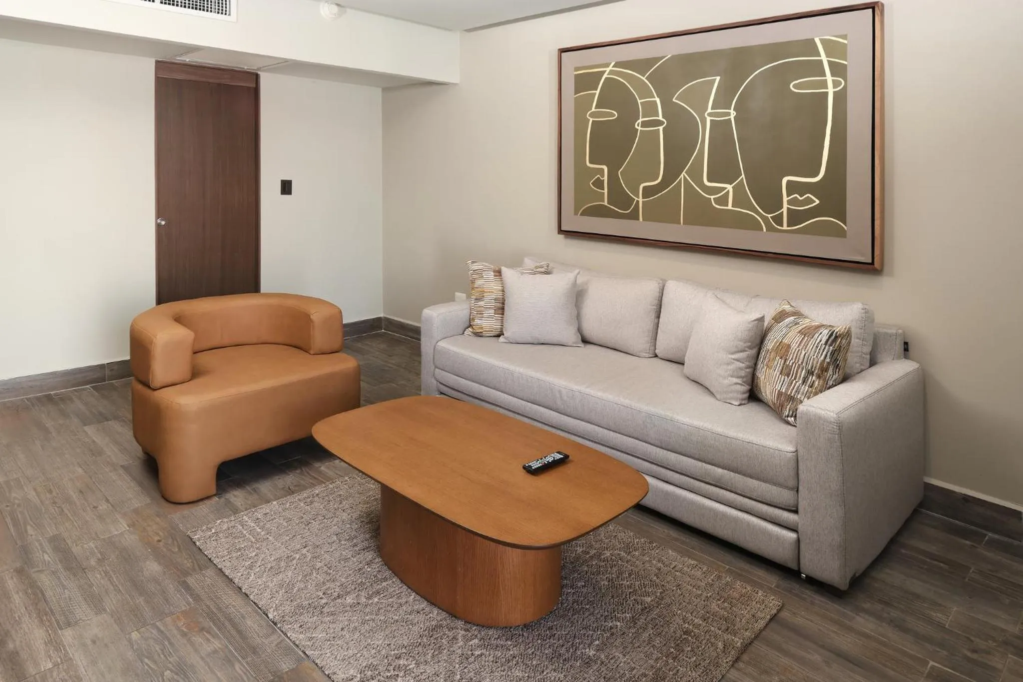 Photo of the whole room in voco Hermosillo by IHG