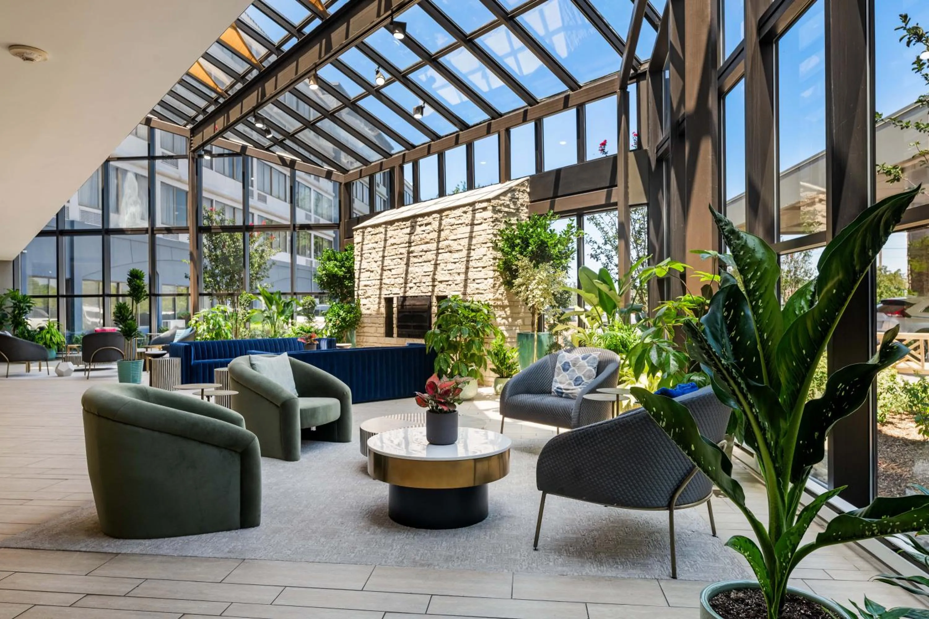 Lobby or reception in DoubleTree by Hilton Fairfield Hotel & Suites