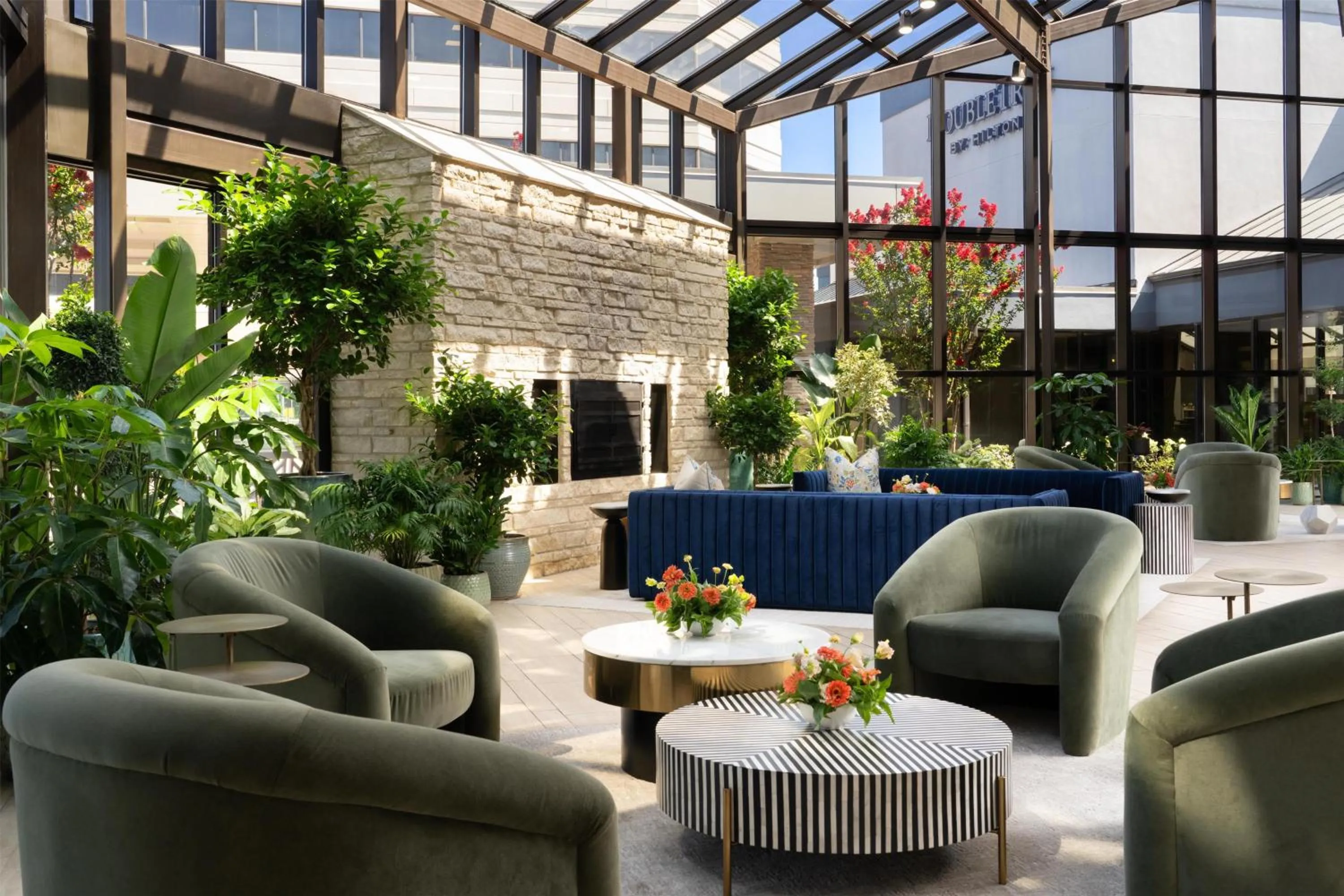 Lobby or reception in DoubleTree by Hilton Fairfield Hotel & Suites