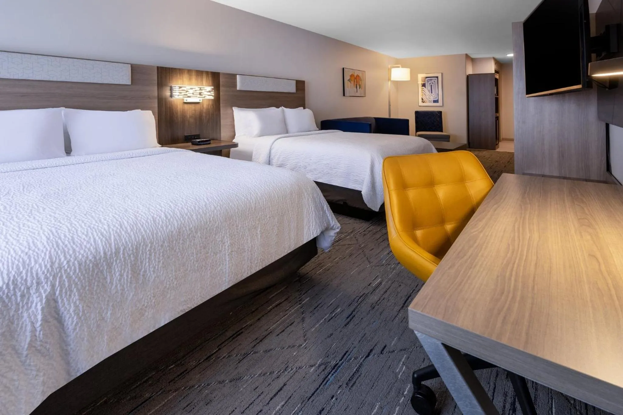 Photo of the whole room, Bed in Holiday Inn Express Hotel & Suites Jackson - Flowood by IHG