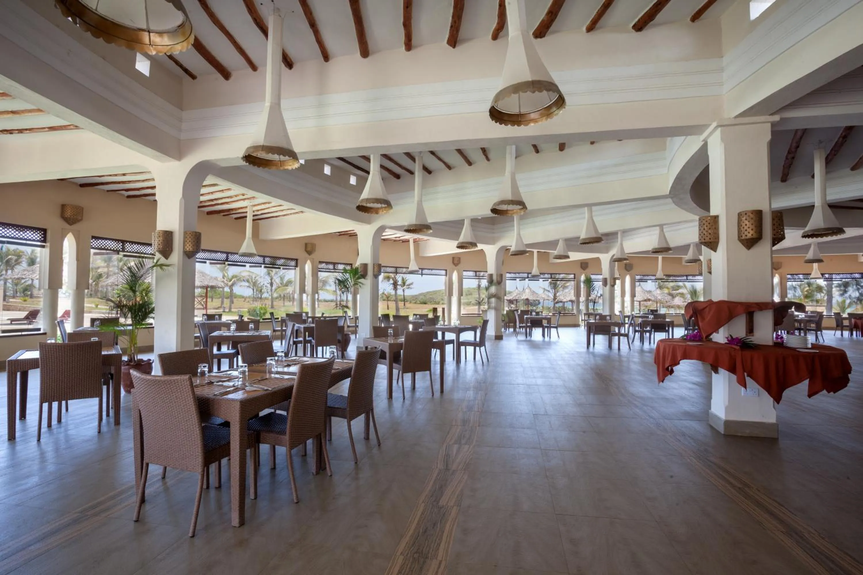 Restaurant/places to eat in Seven Islands Resort