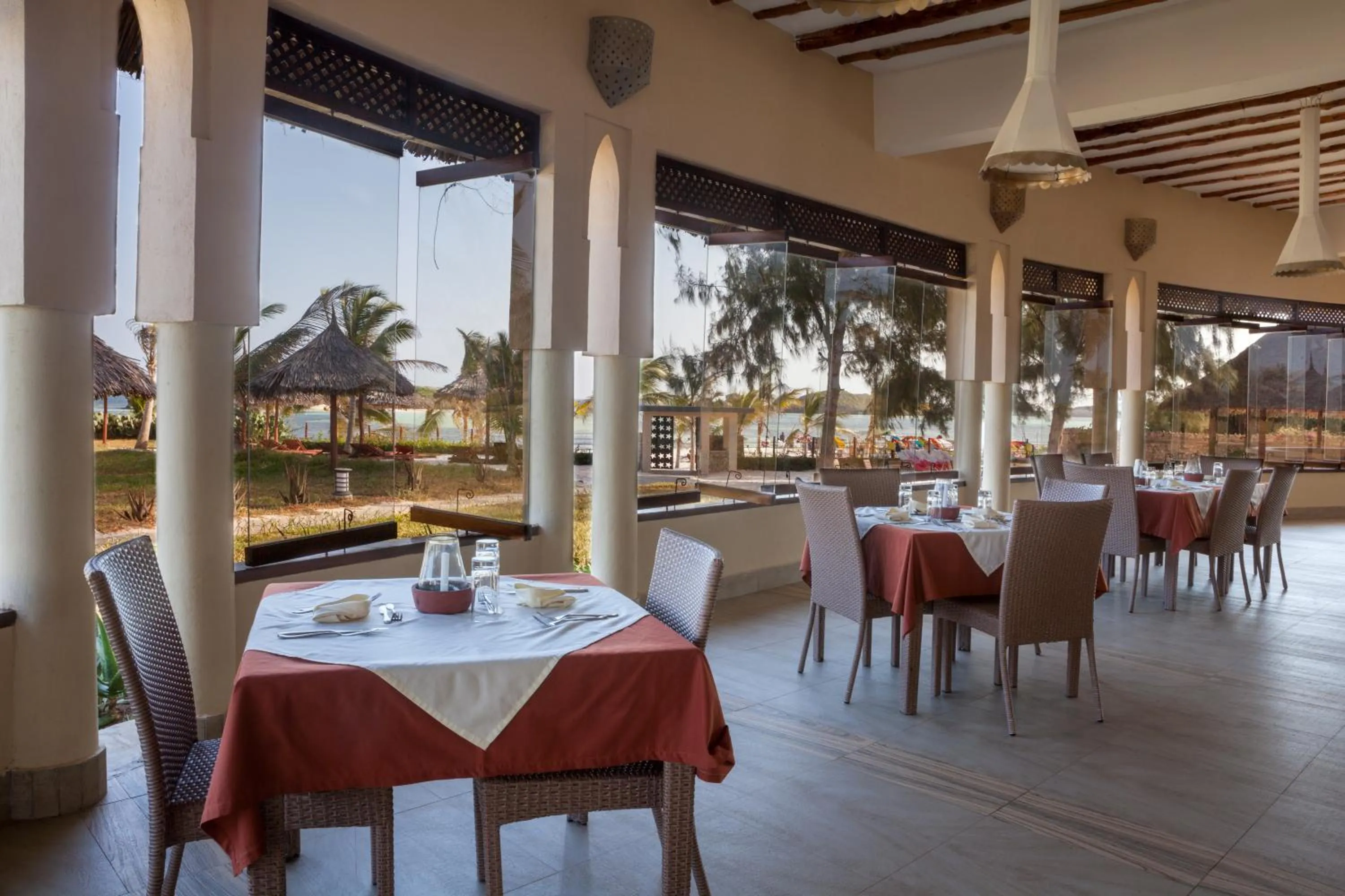 Restaurant/places to eat in Seven Islands Resort