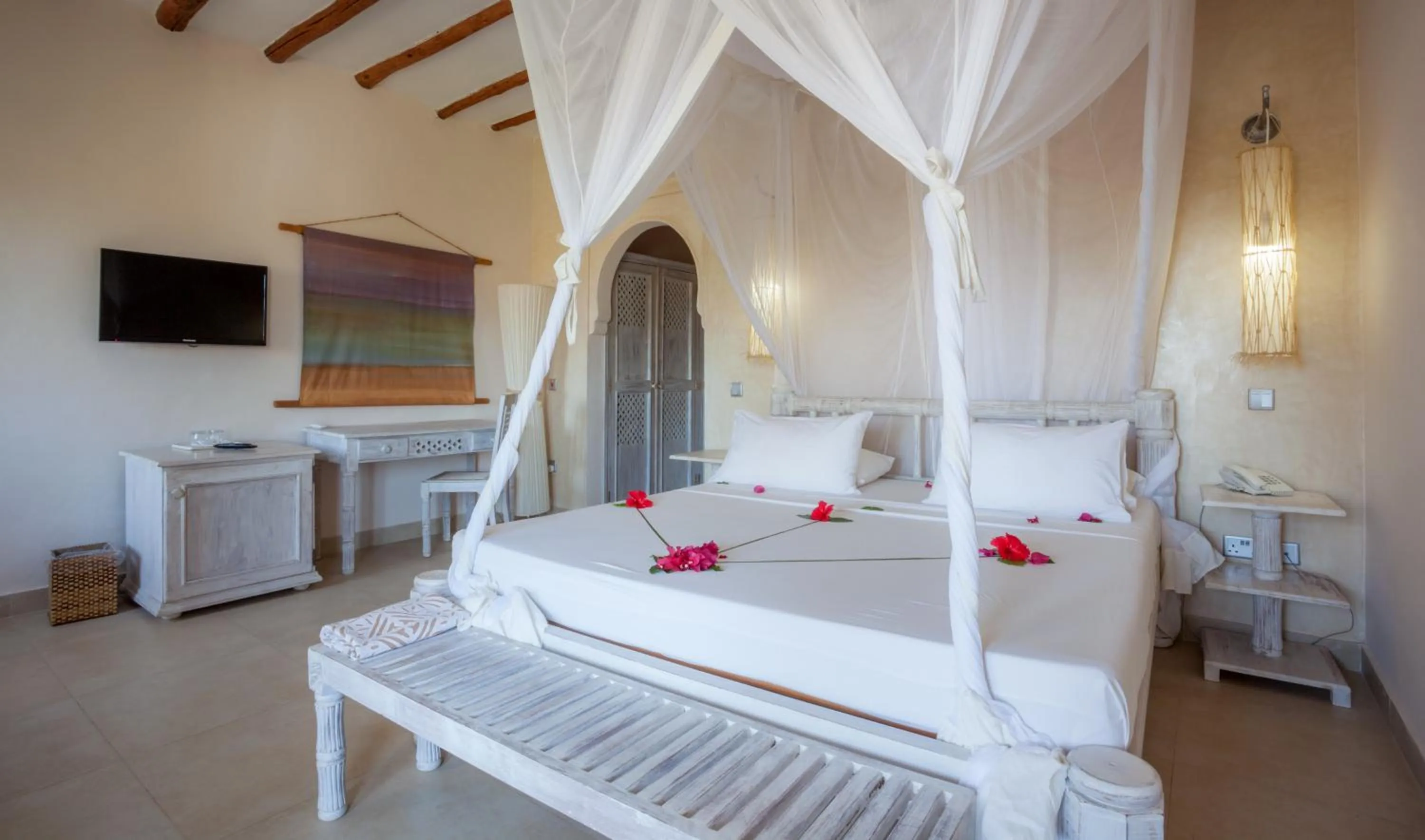 Photo of the whole room in Seven Islands Resort