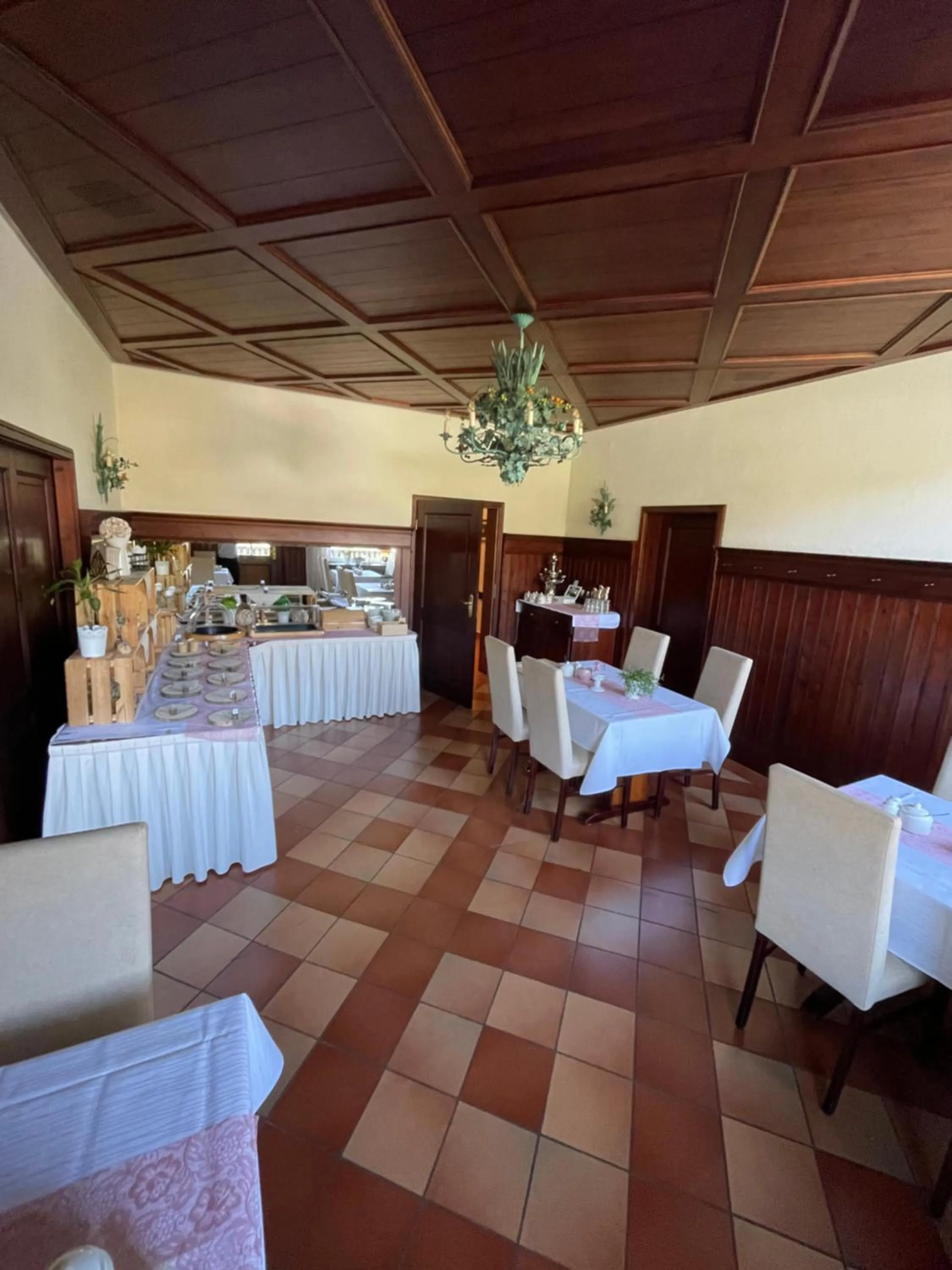 Restaurant/places to eat in Flair-Hotel Waldfrieden