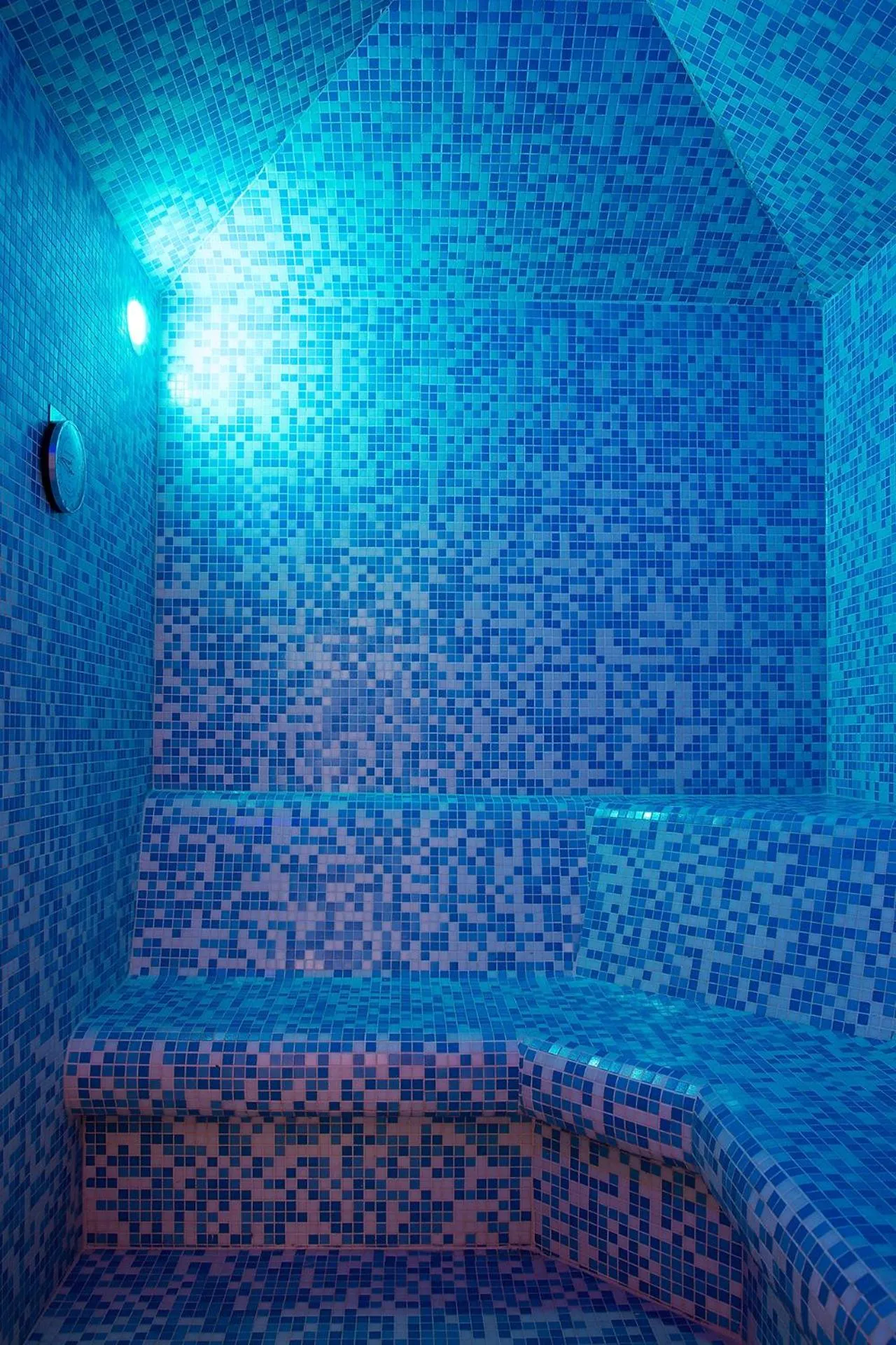 Steam room in Hotel Kozana