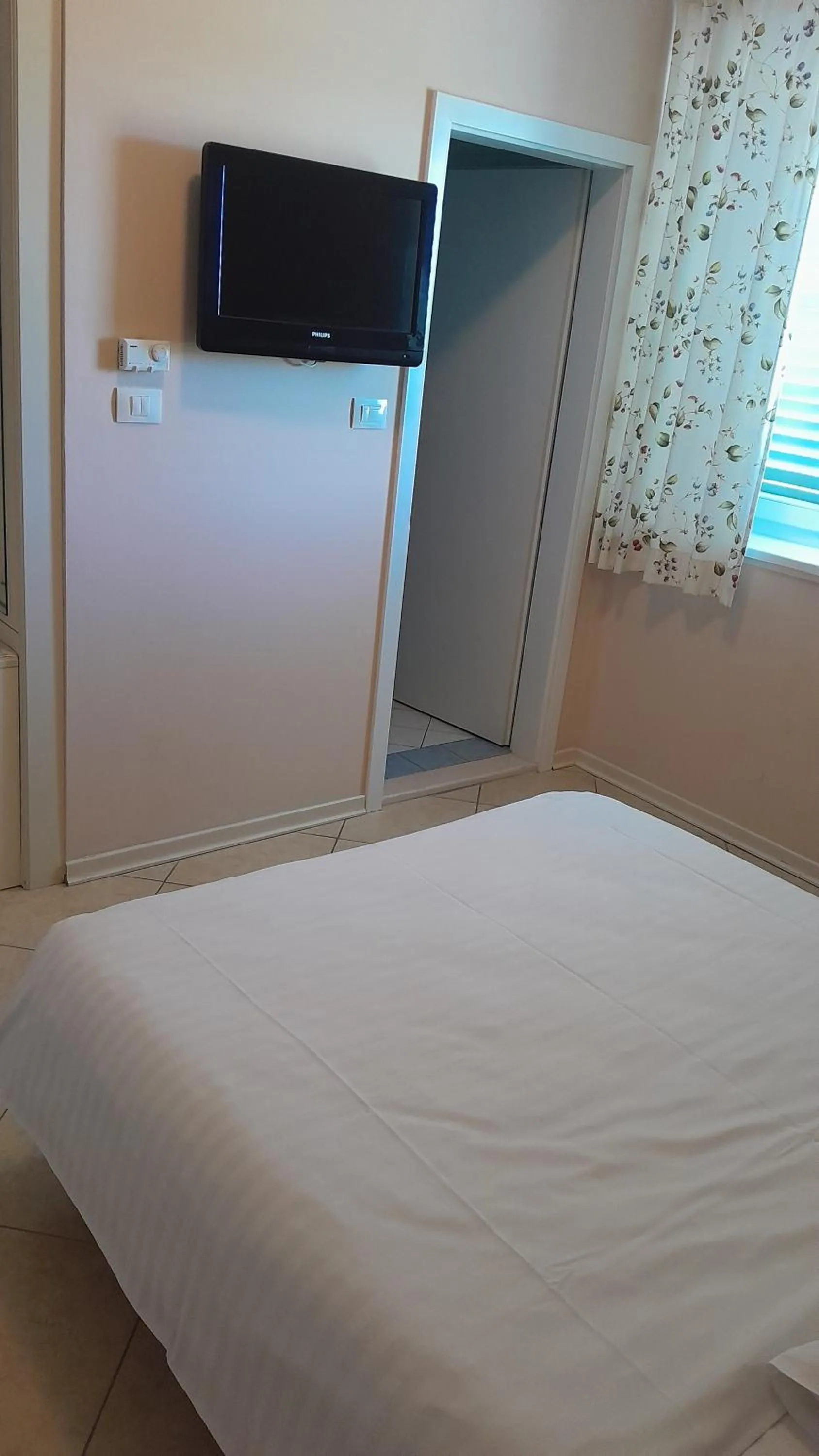 Communal lounge/ TV room in Hotel Kozana