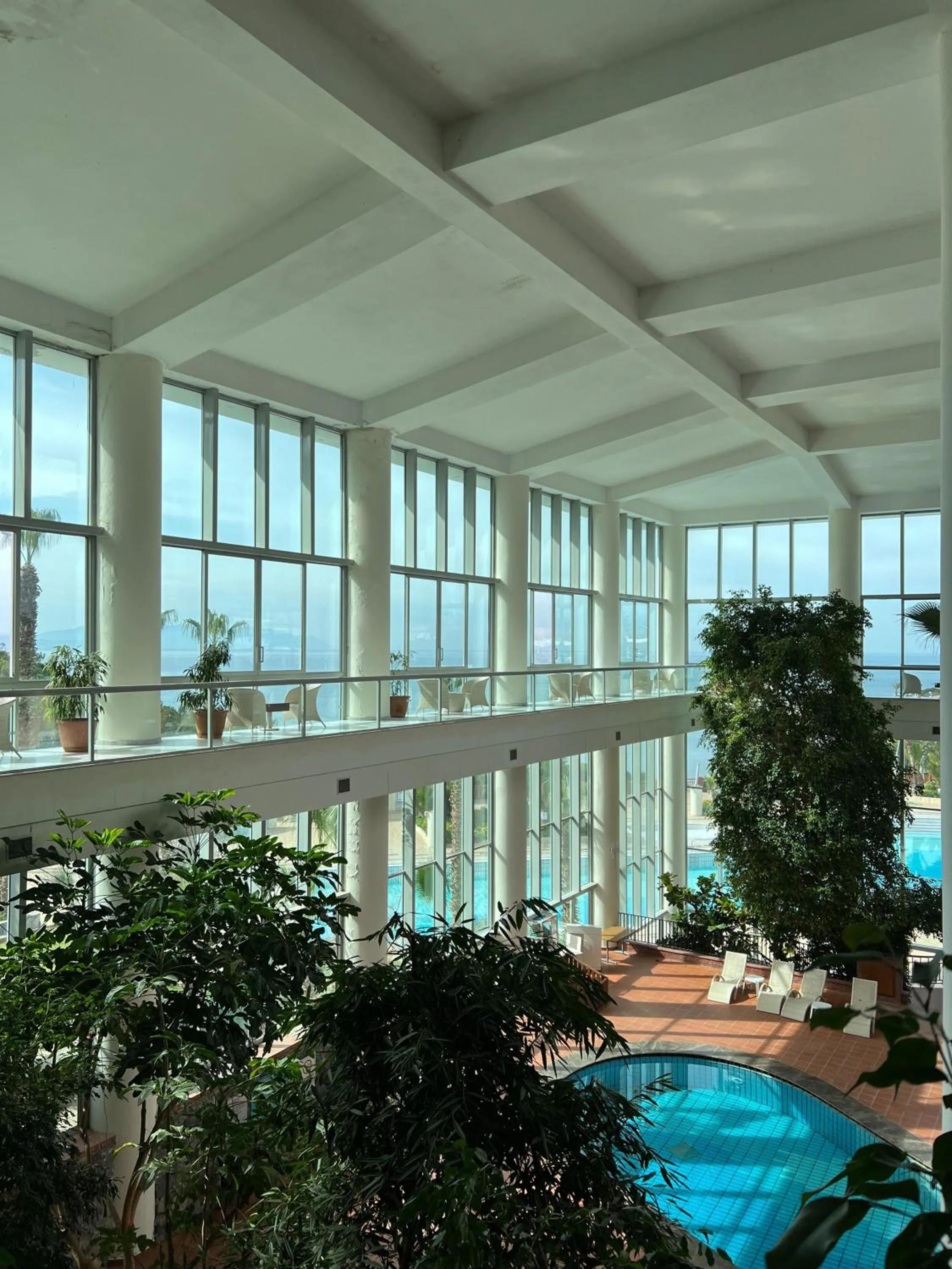 Swimming pool in Pine Bay Holiday Resort