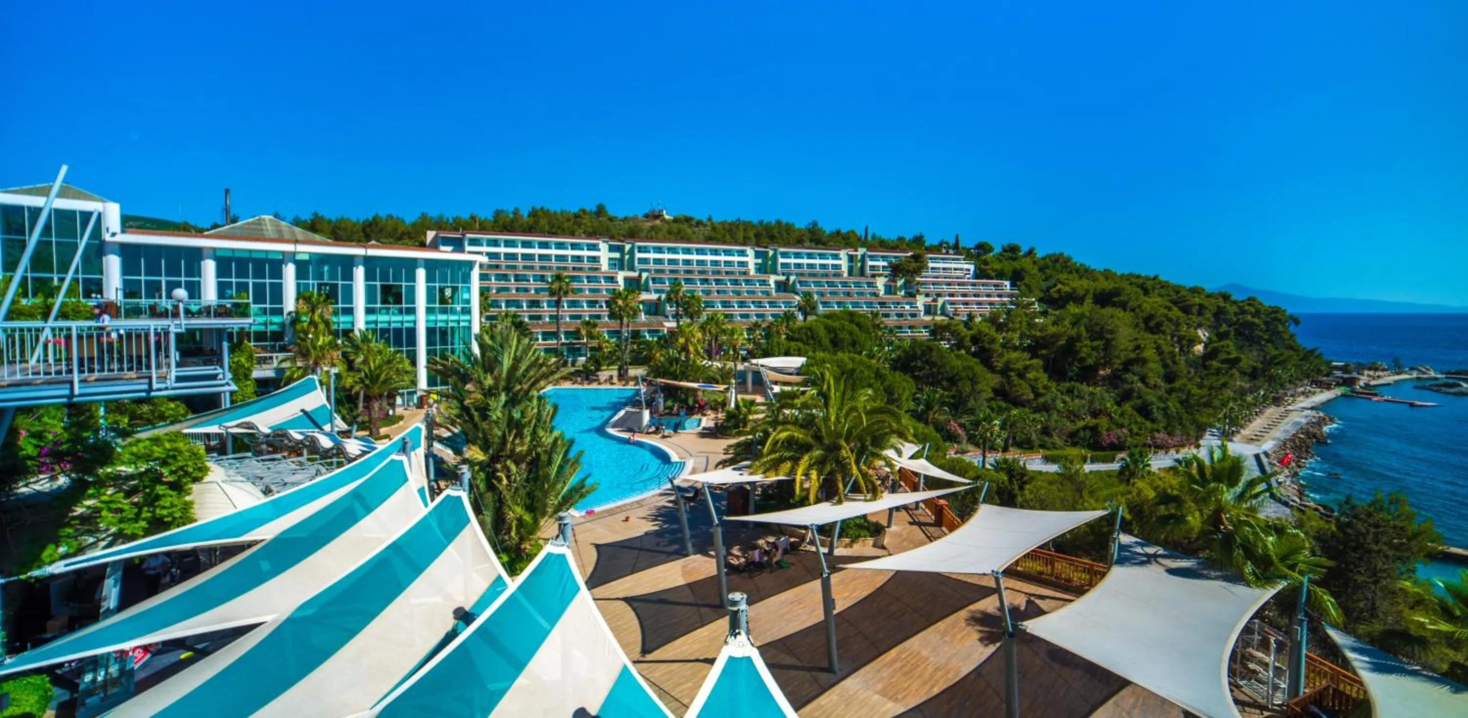 Day in Pine Bay Holiday Resort