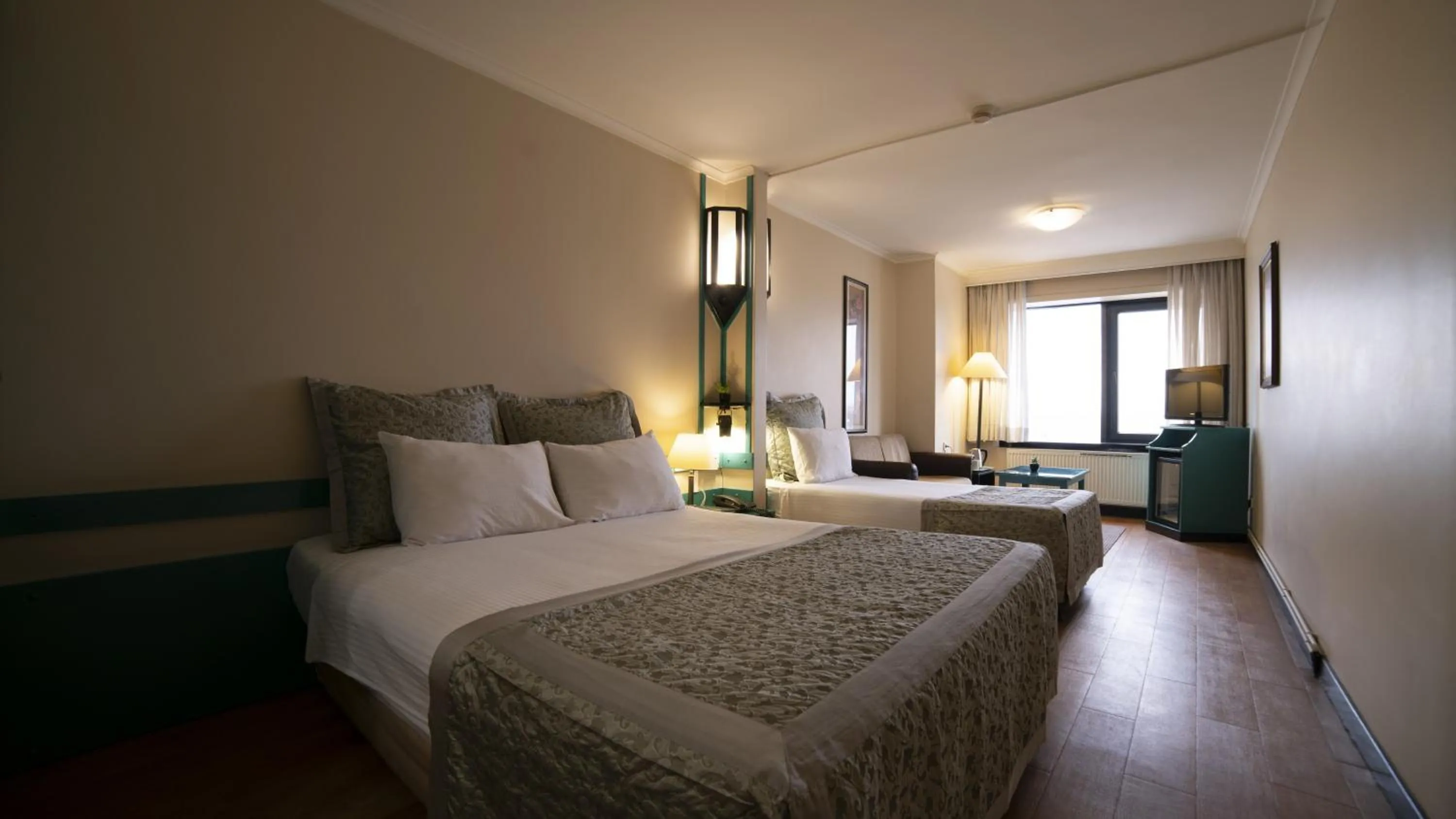 Photo of the whole room, Bed in Kadıköy Rıhtım Hotel