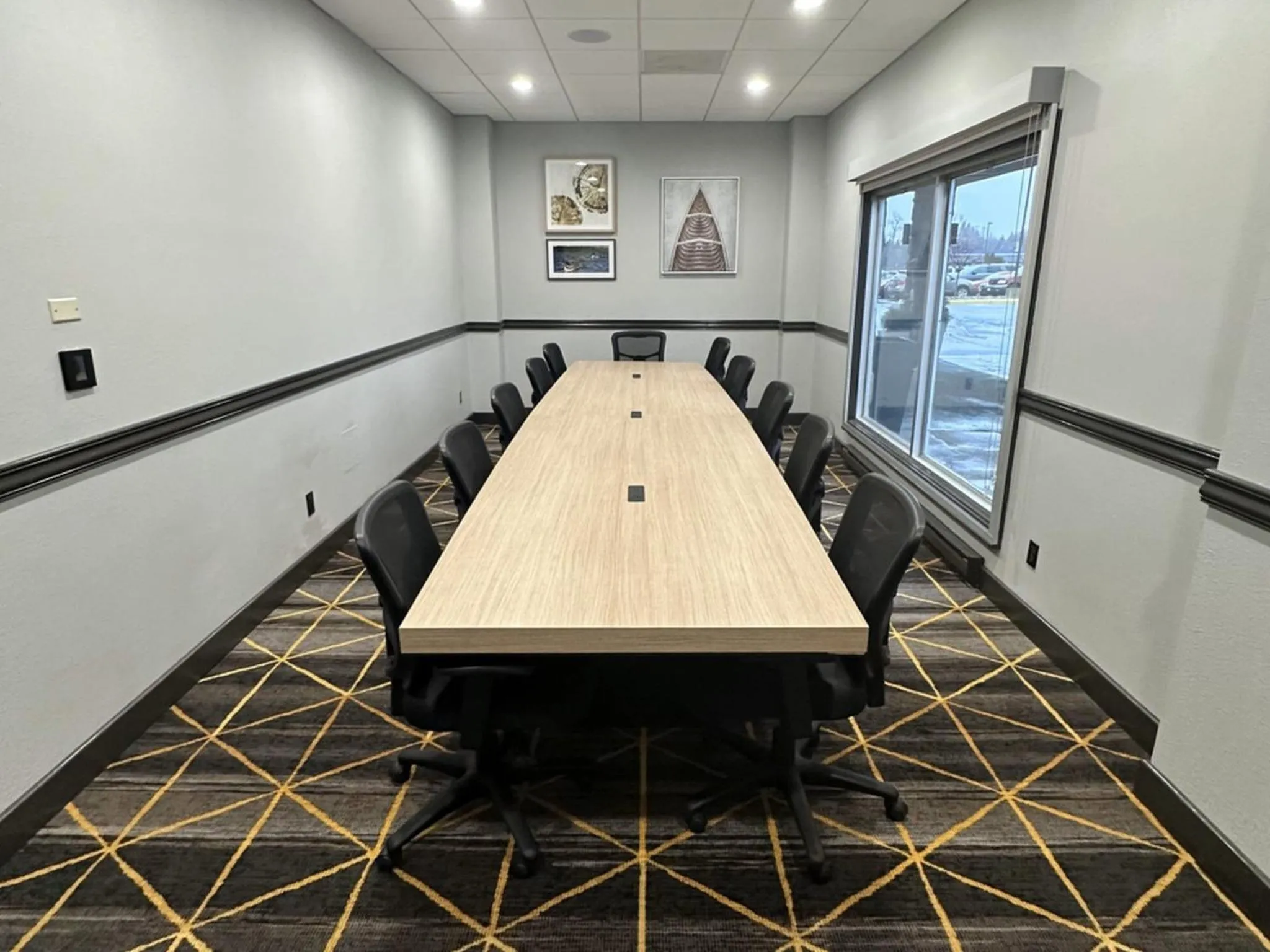 Meeting/conference room in Holiday Inn Detroit Lakes by IHG