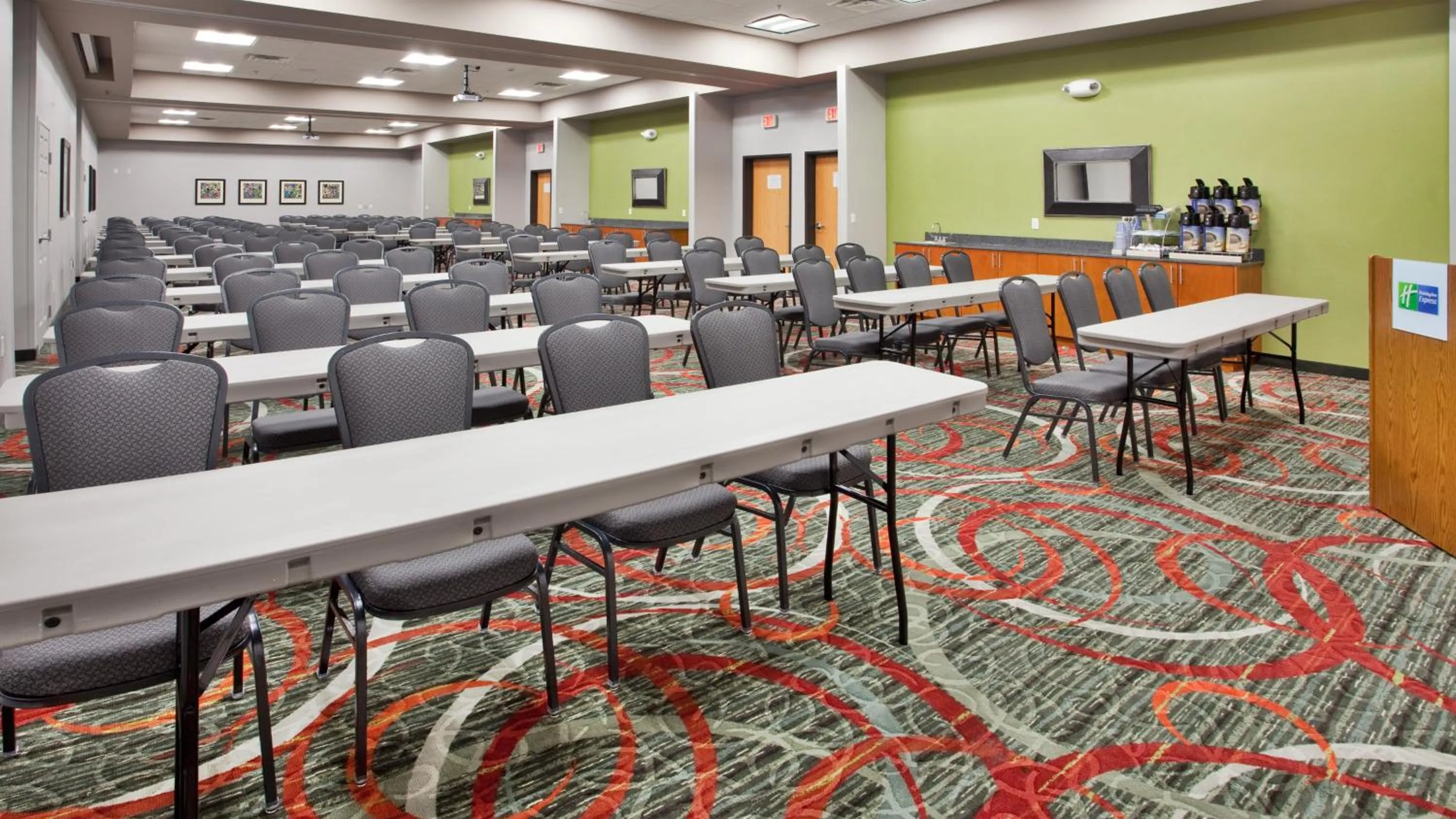 Meeting/conference room in Holiday Inn Express Fremont by IHG
