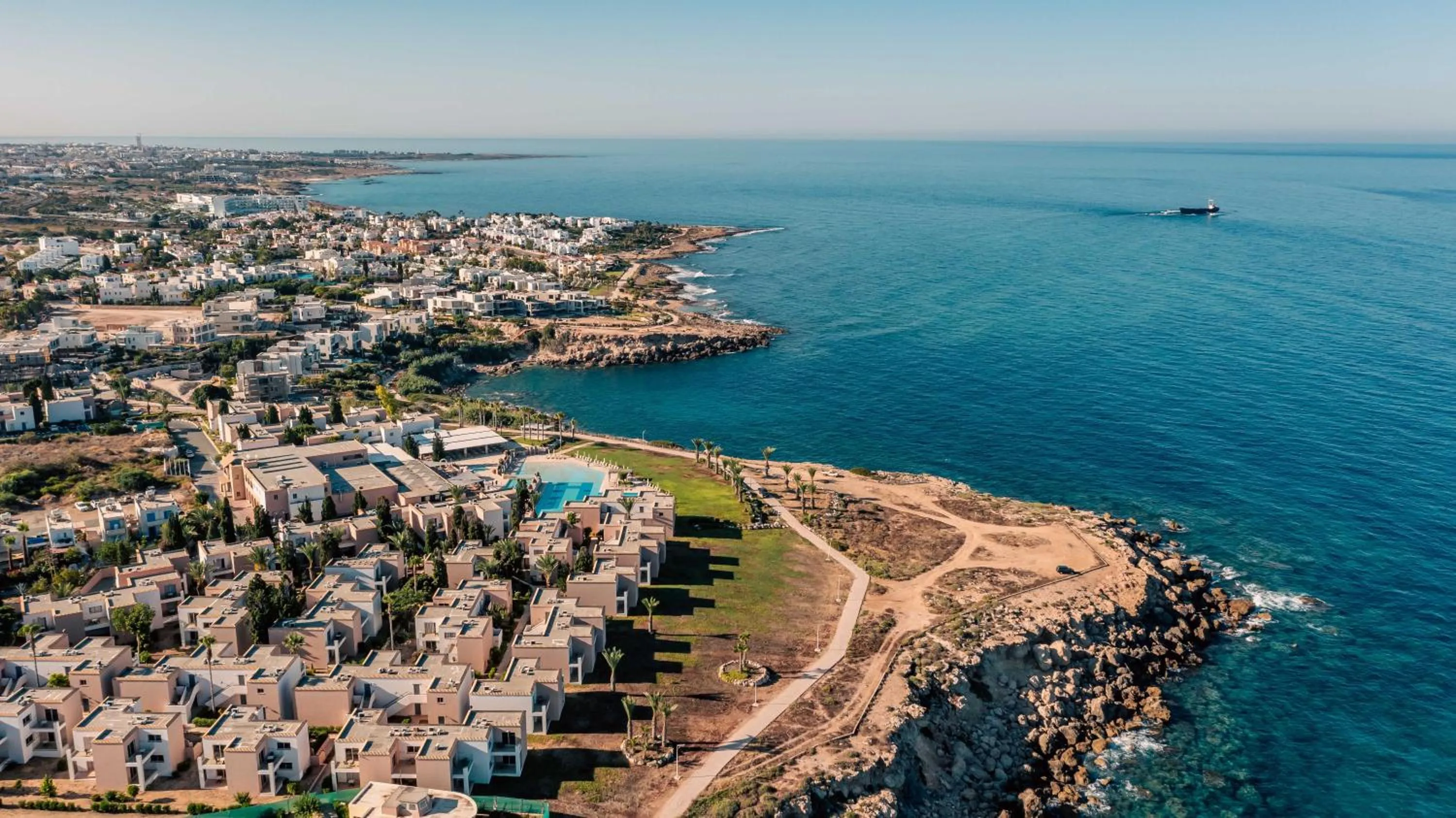 Area and facilities in Atlantica Akteon