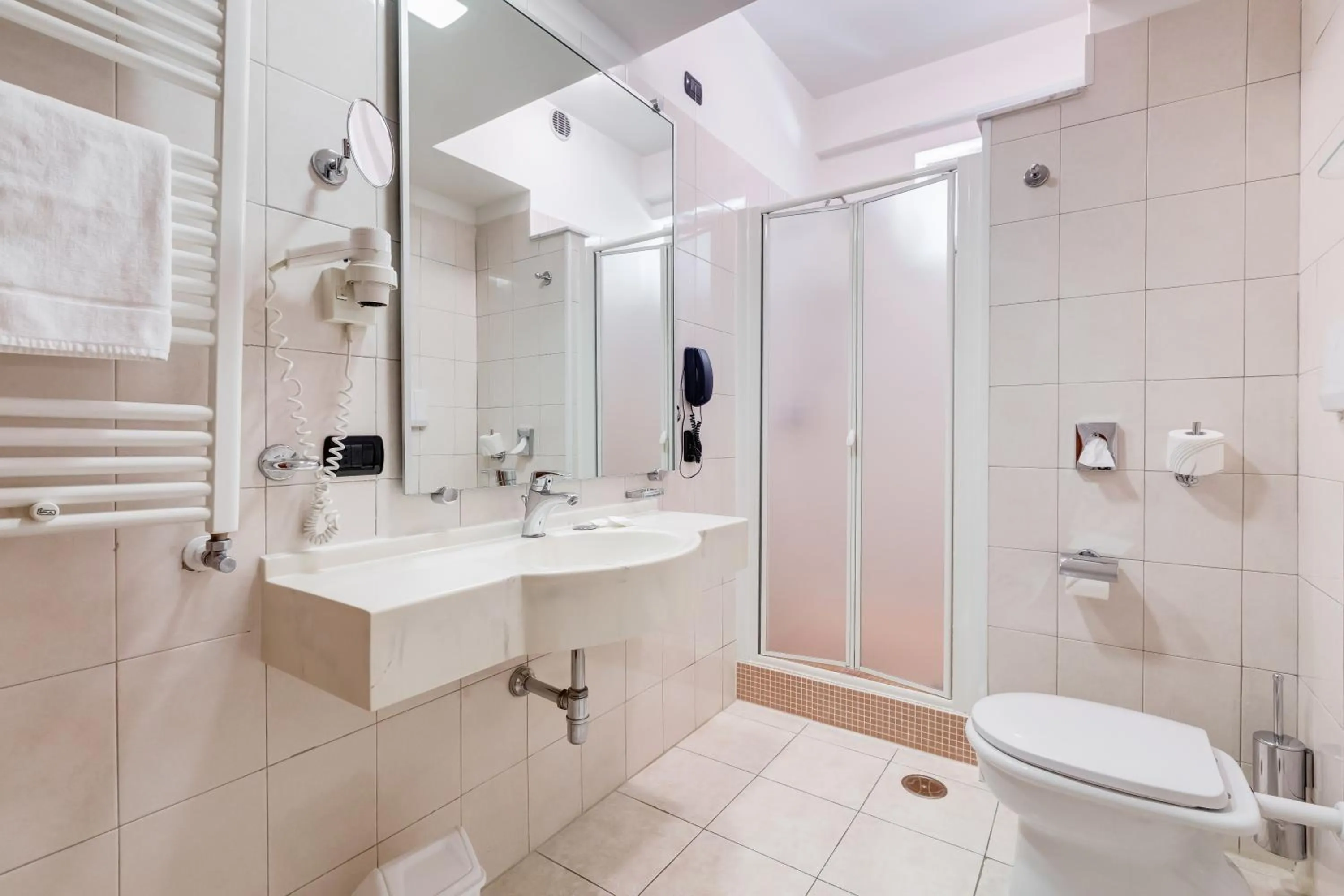 Shower in Best Western Hotel Rocca