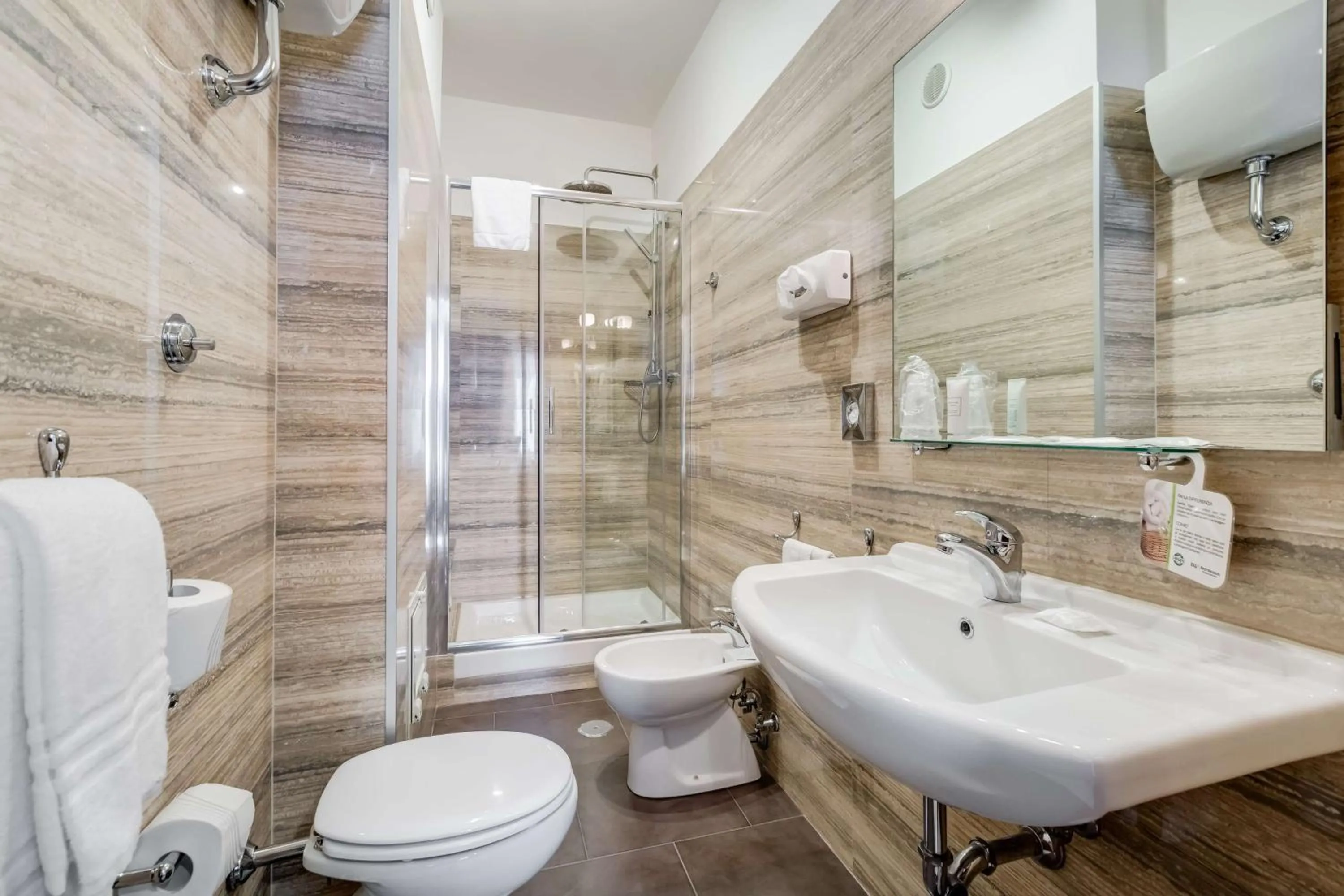 Shower in Best Western Hotel Rocca