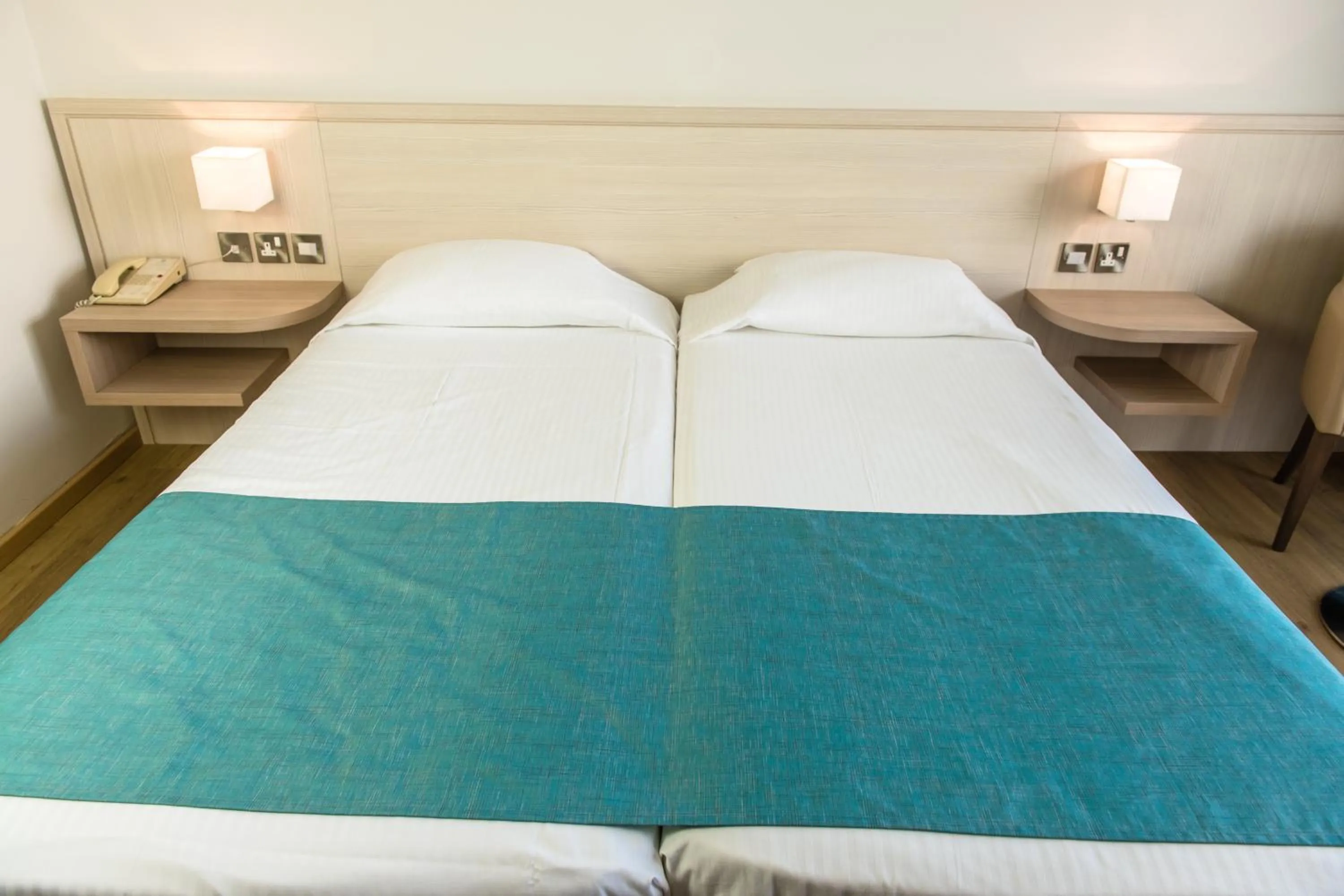 Bed in Cynthiana Beach Hotel