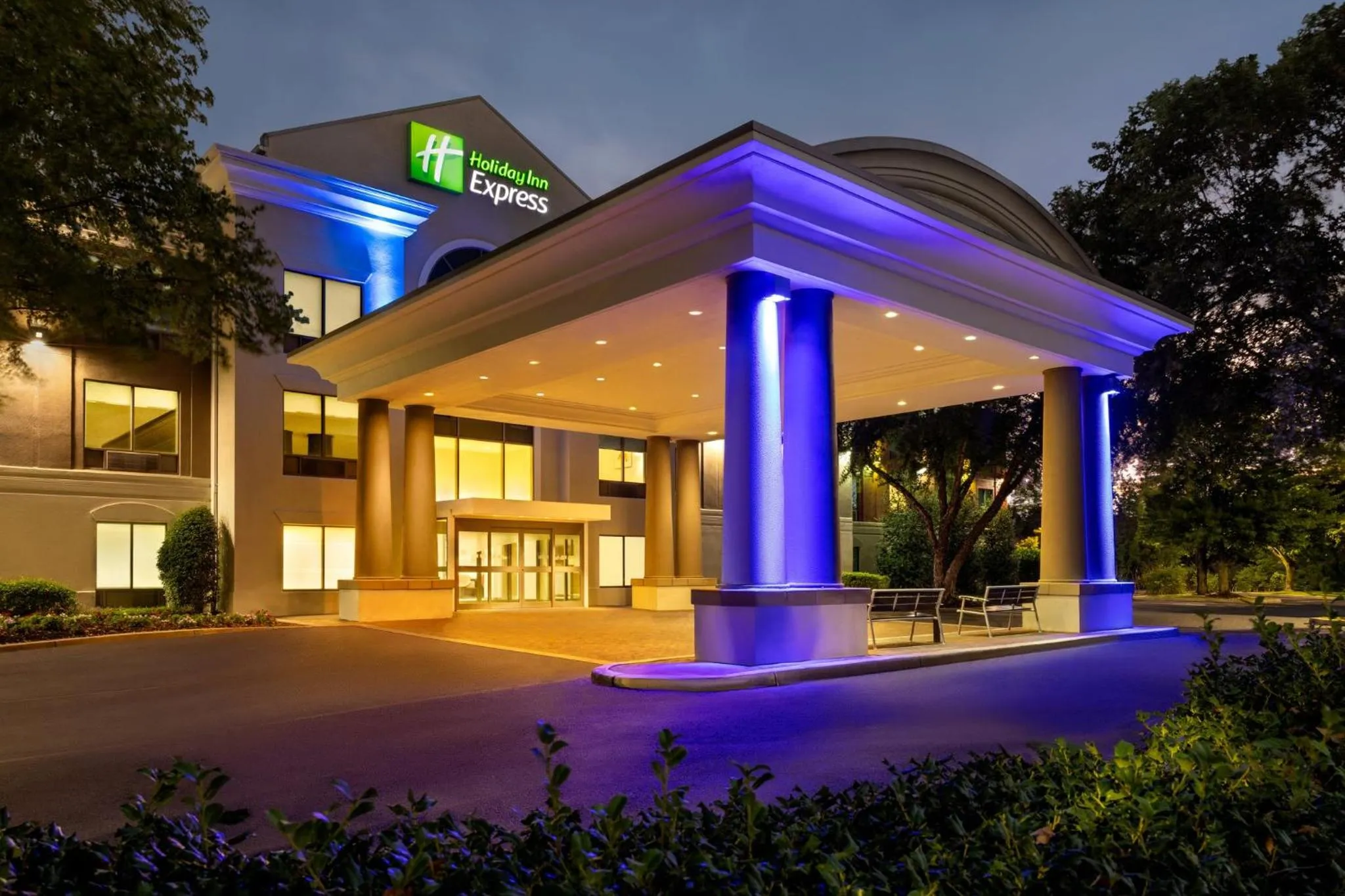 Property building in Holiday Inn Express Hotel & Suites Hagerstown by IHG