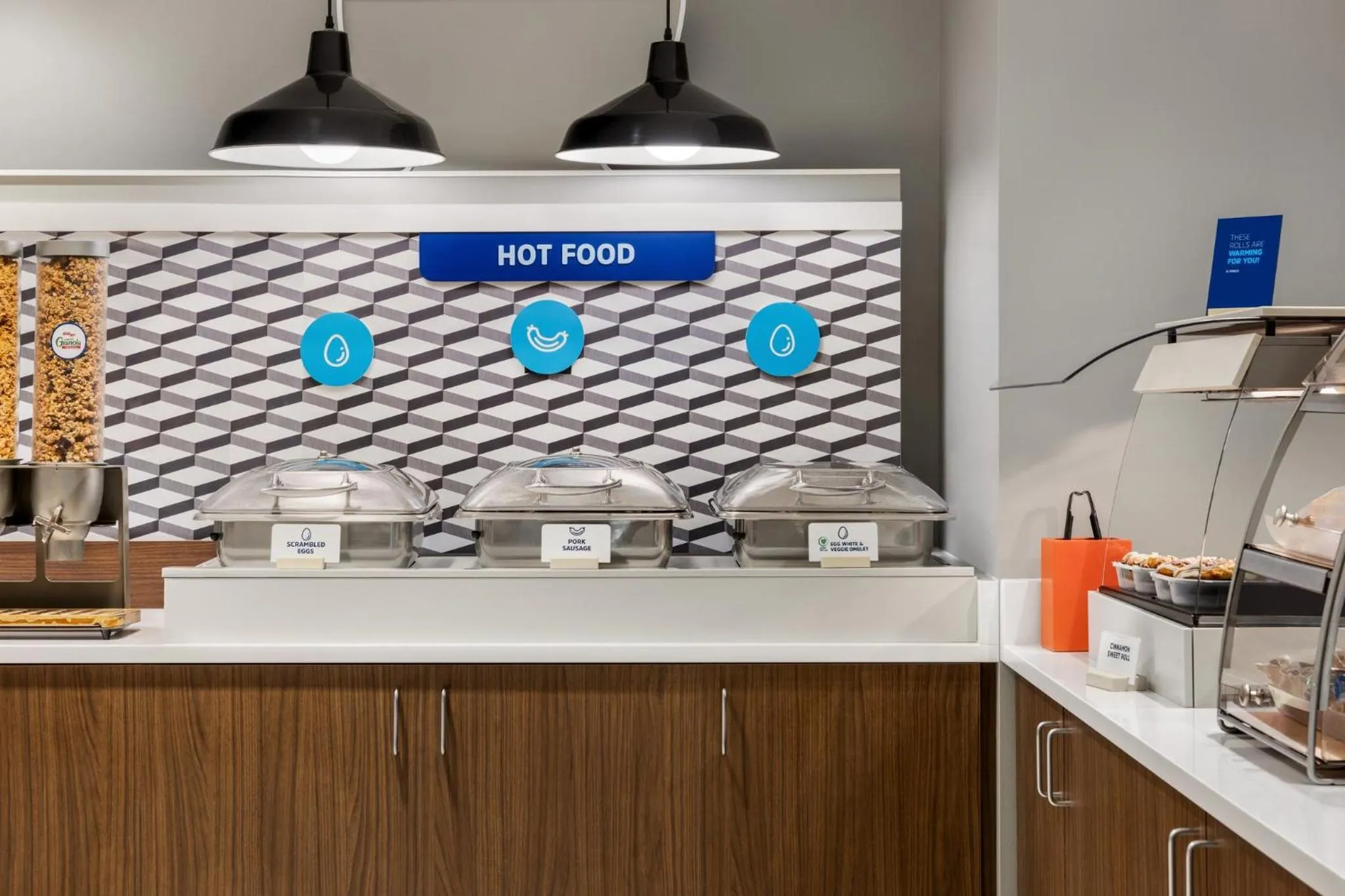 Breakfast in Holiday Inn Express Hotel & Suites Hagerstown by IHG