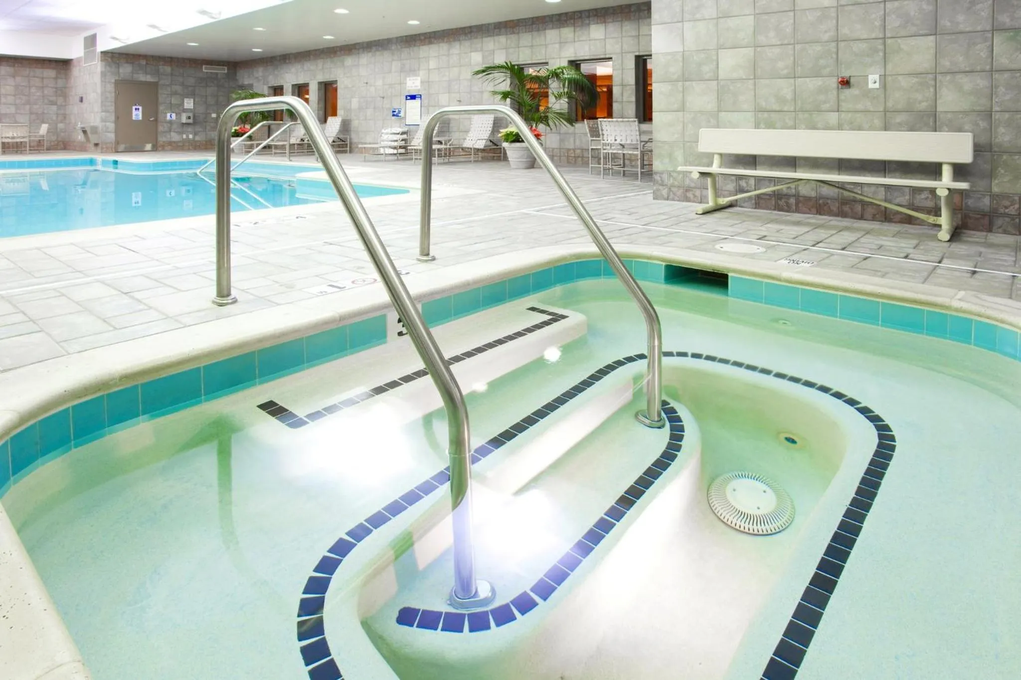 Swimming pool in Holiday Inn Express Hotel & Suites Hagerstown by IHG